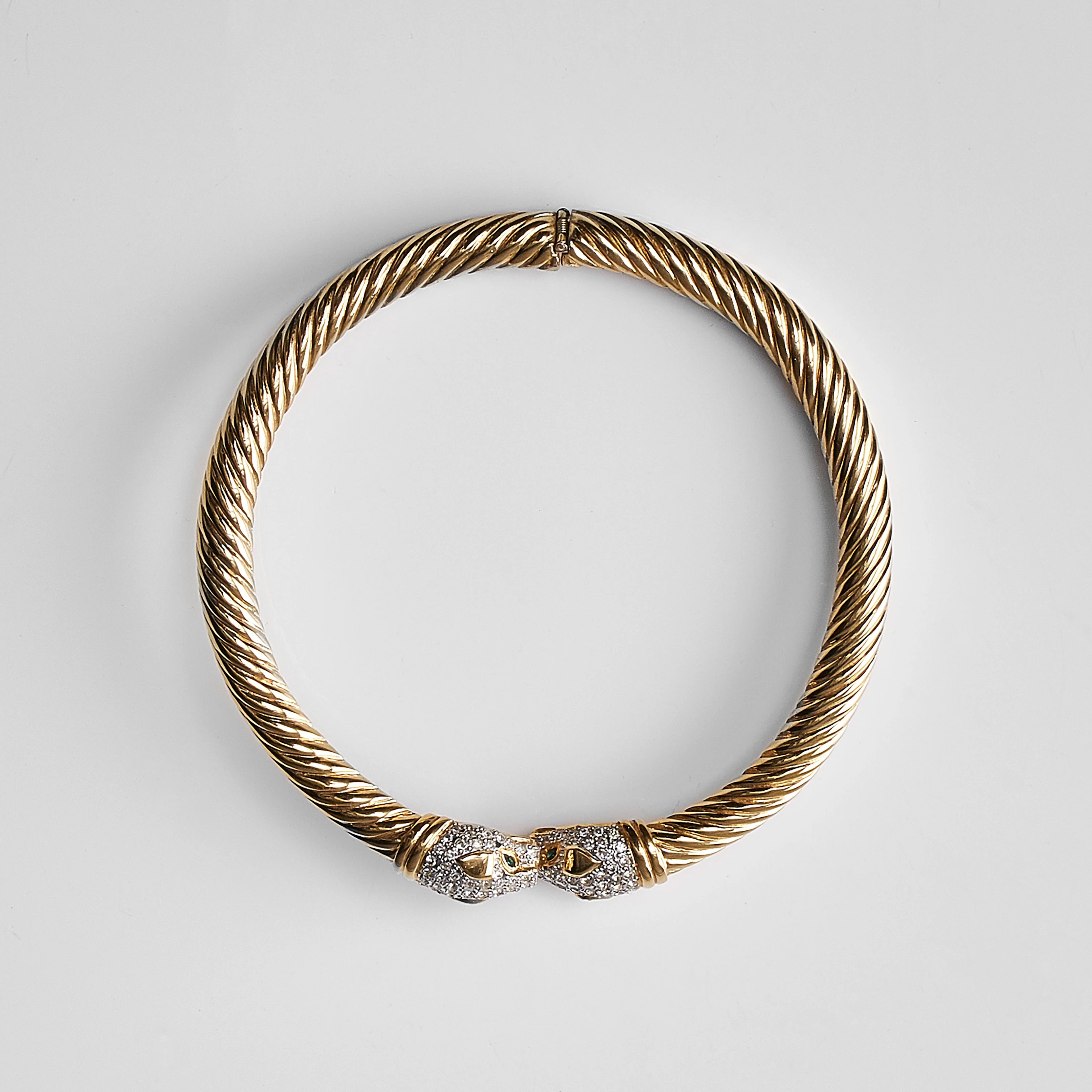 Halsband