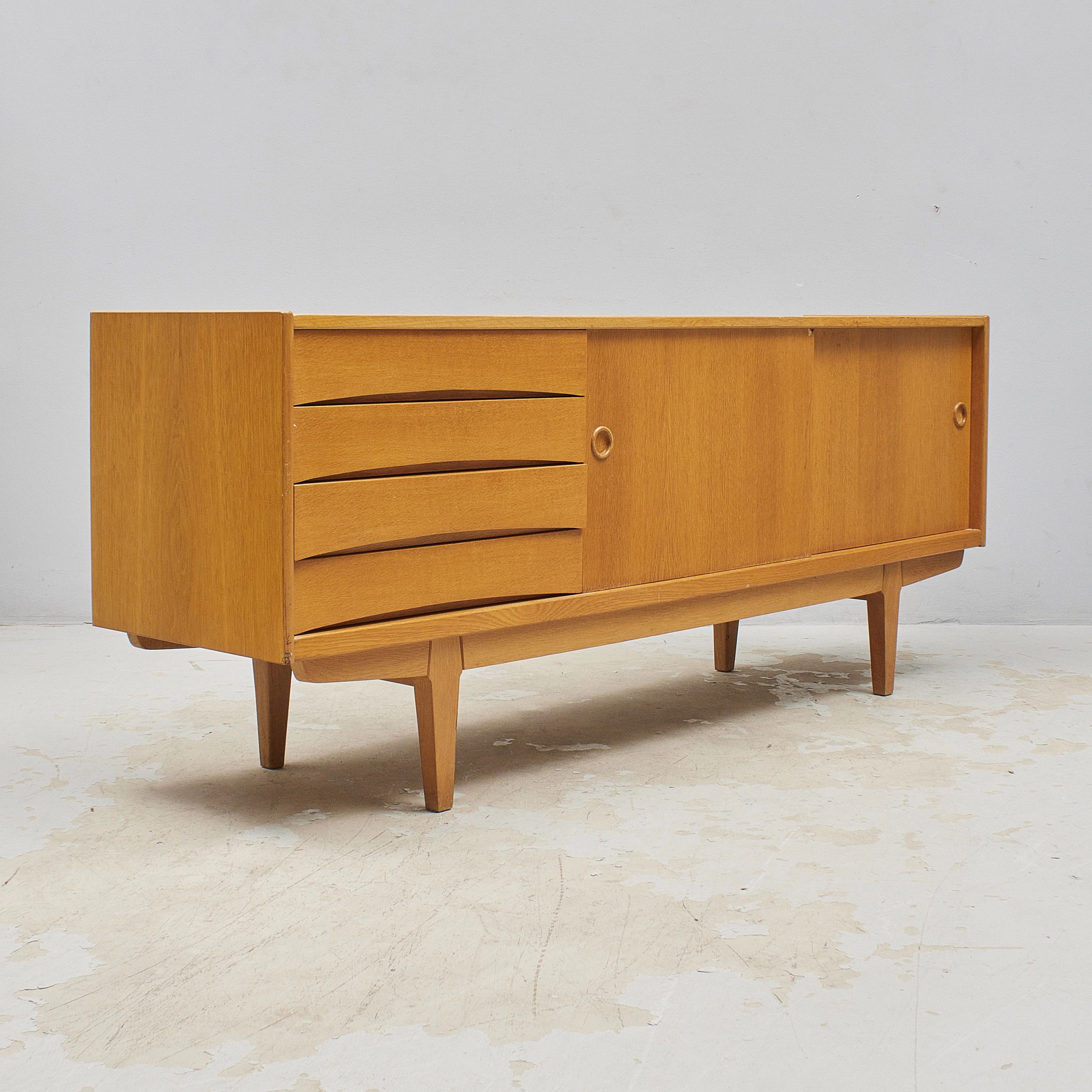 Sideboard