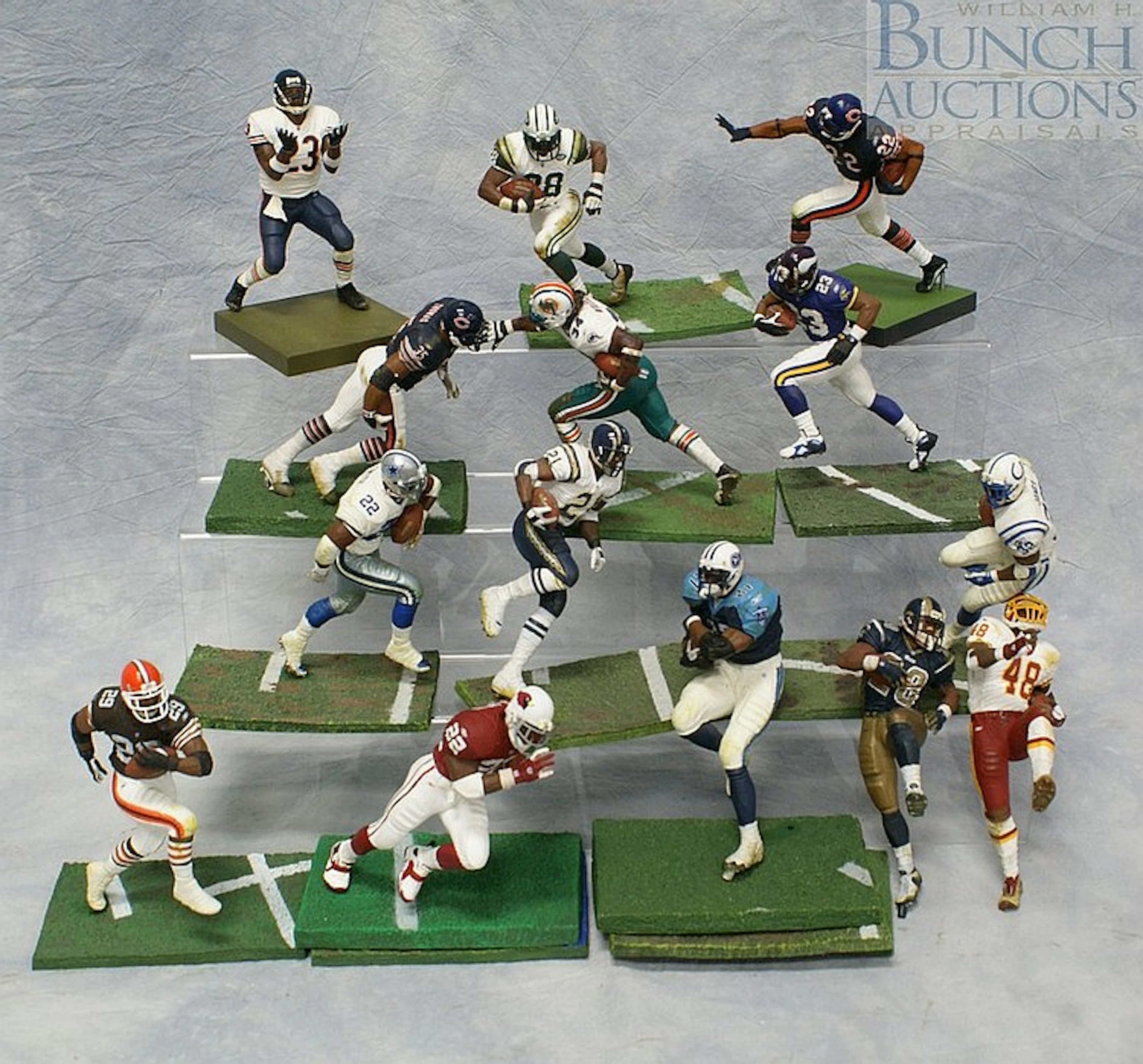(14) Players Inc NFLP McFarlane Toys