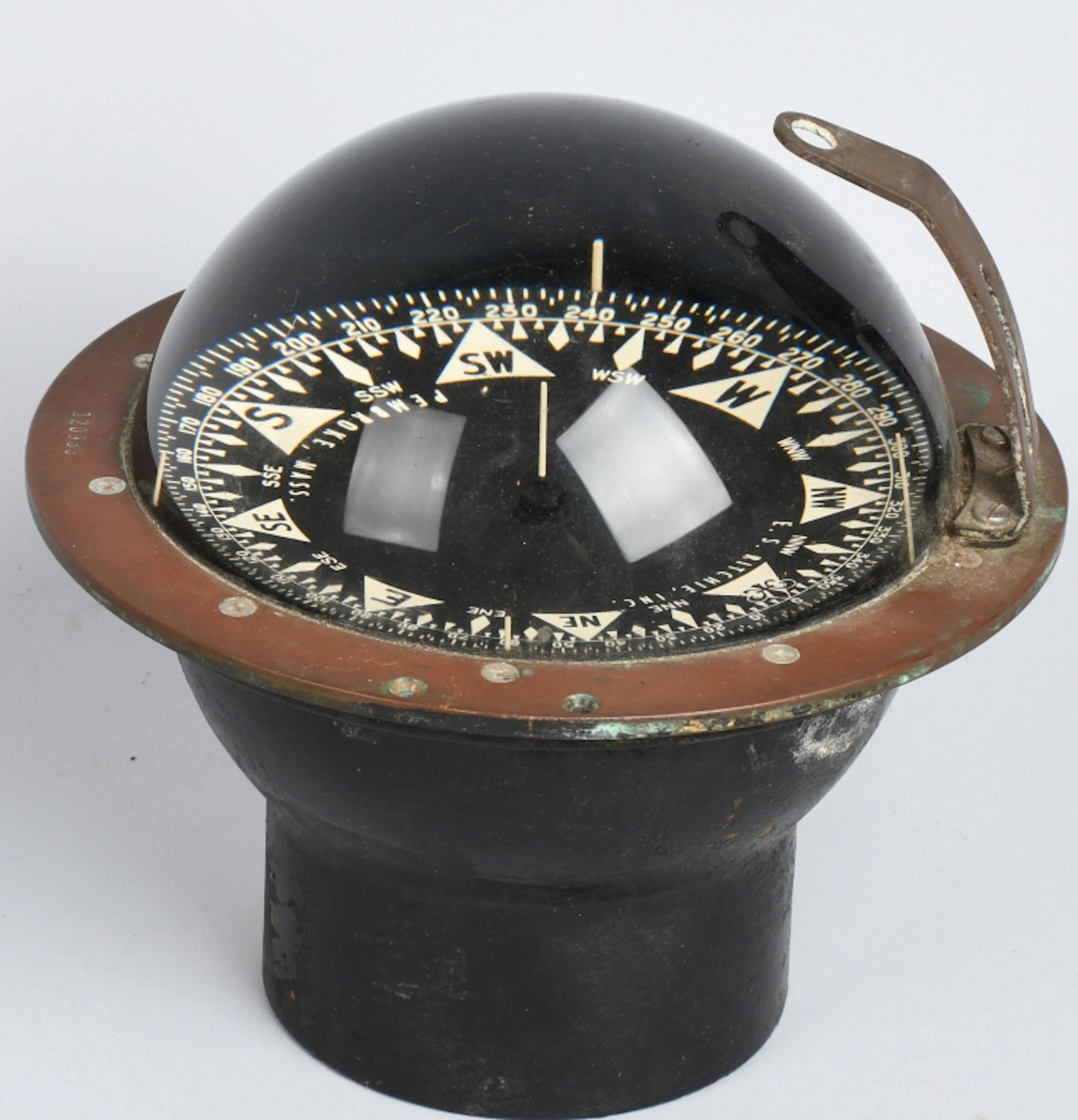 VINTAGE NAVAL E.S. RITCHIE & SONS COMPASS