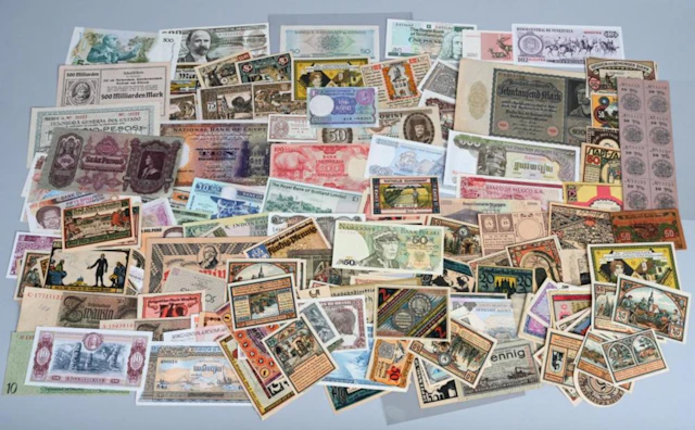 LARGE LOT of VINTAGE-MODERN FOREIGN CURRENCY