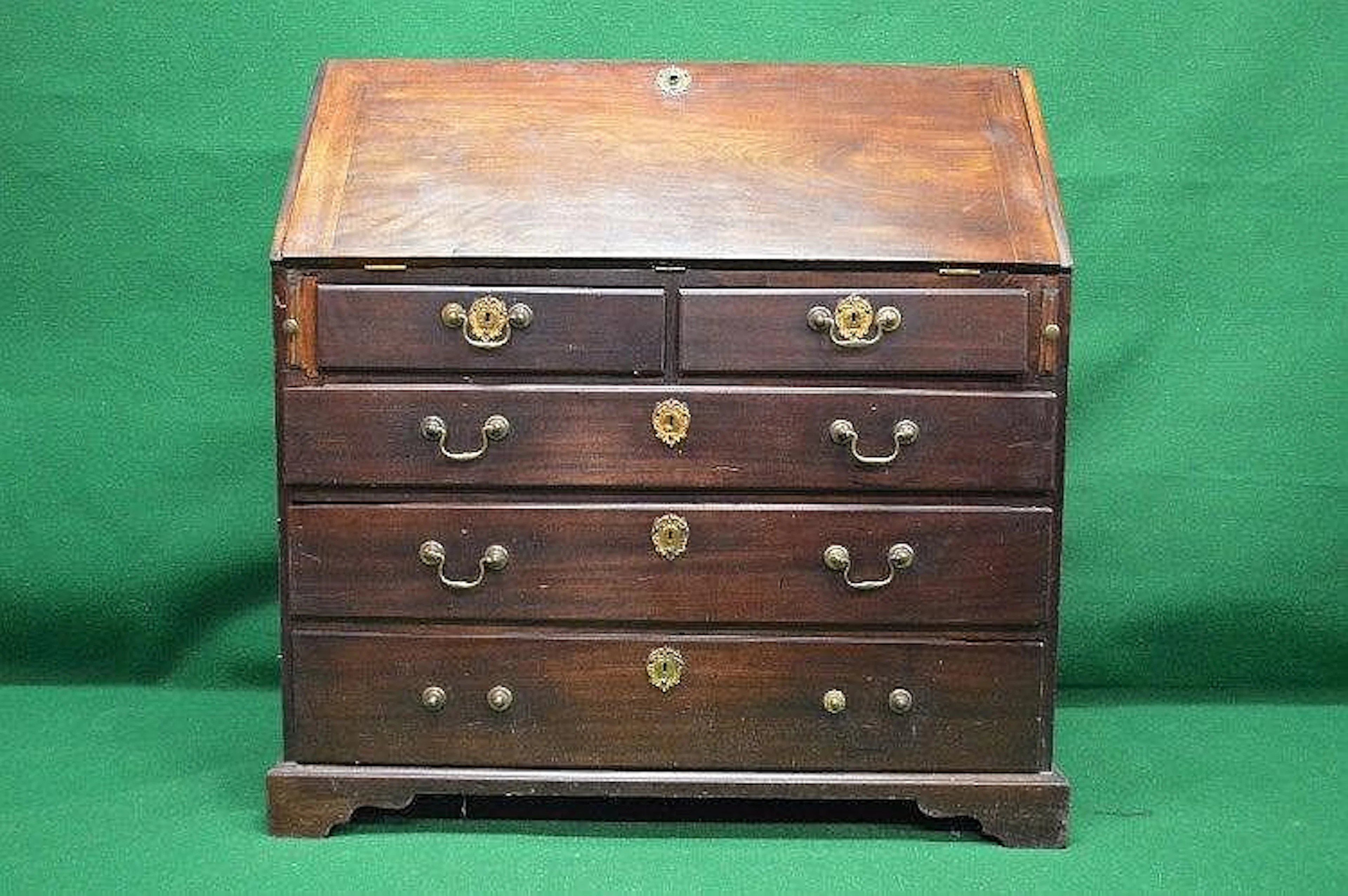A Georgian mahogany bureau