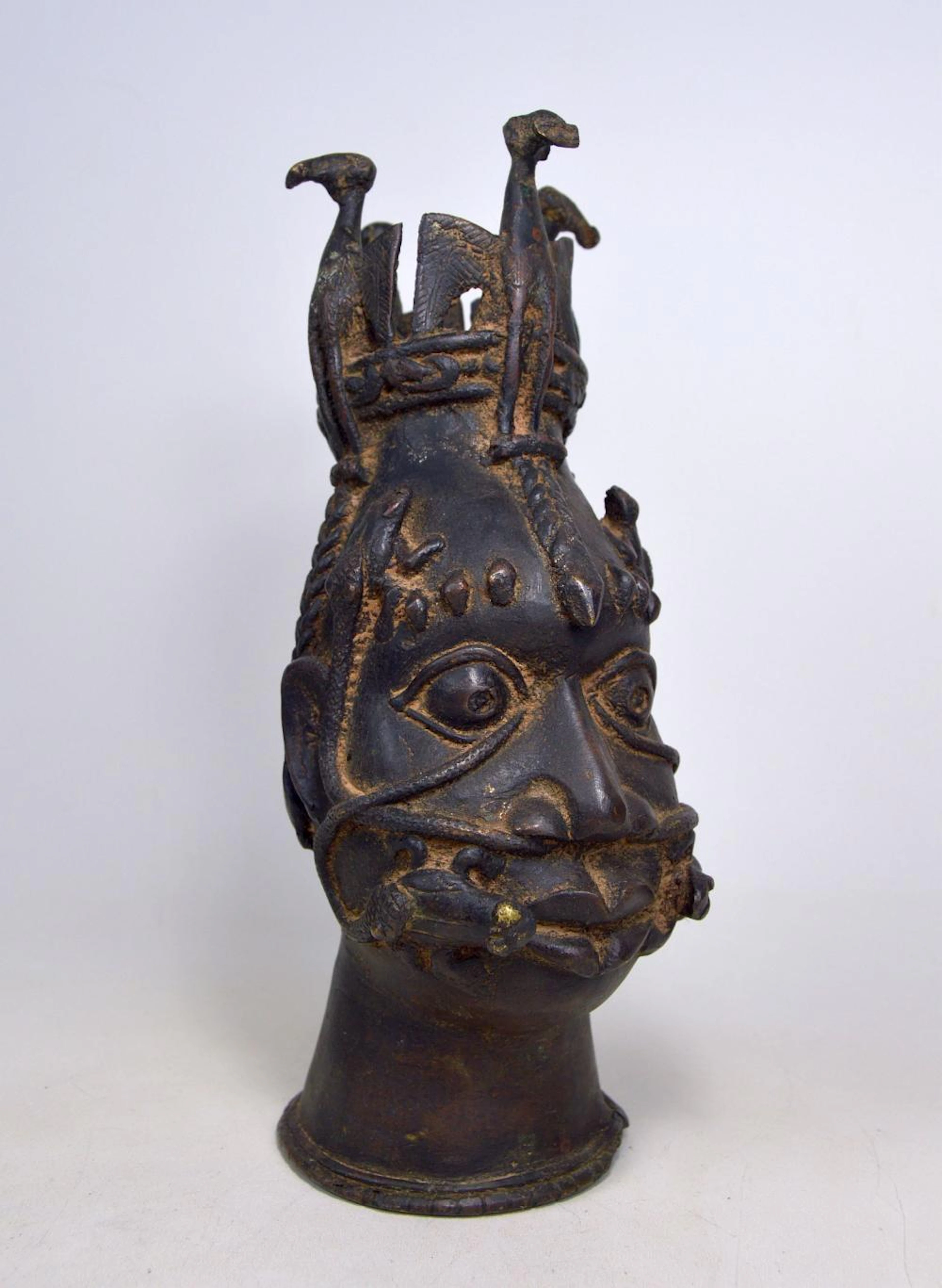YORUBA BRONZE BUST WITH SERPENT & FROG DESIGNS
