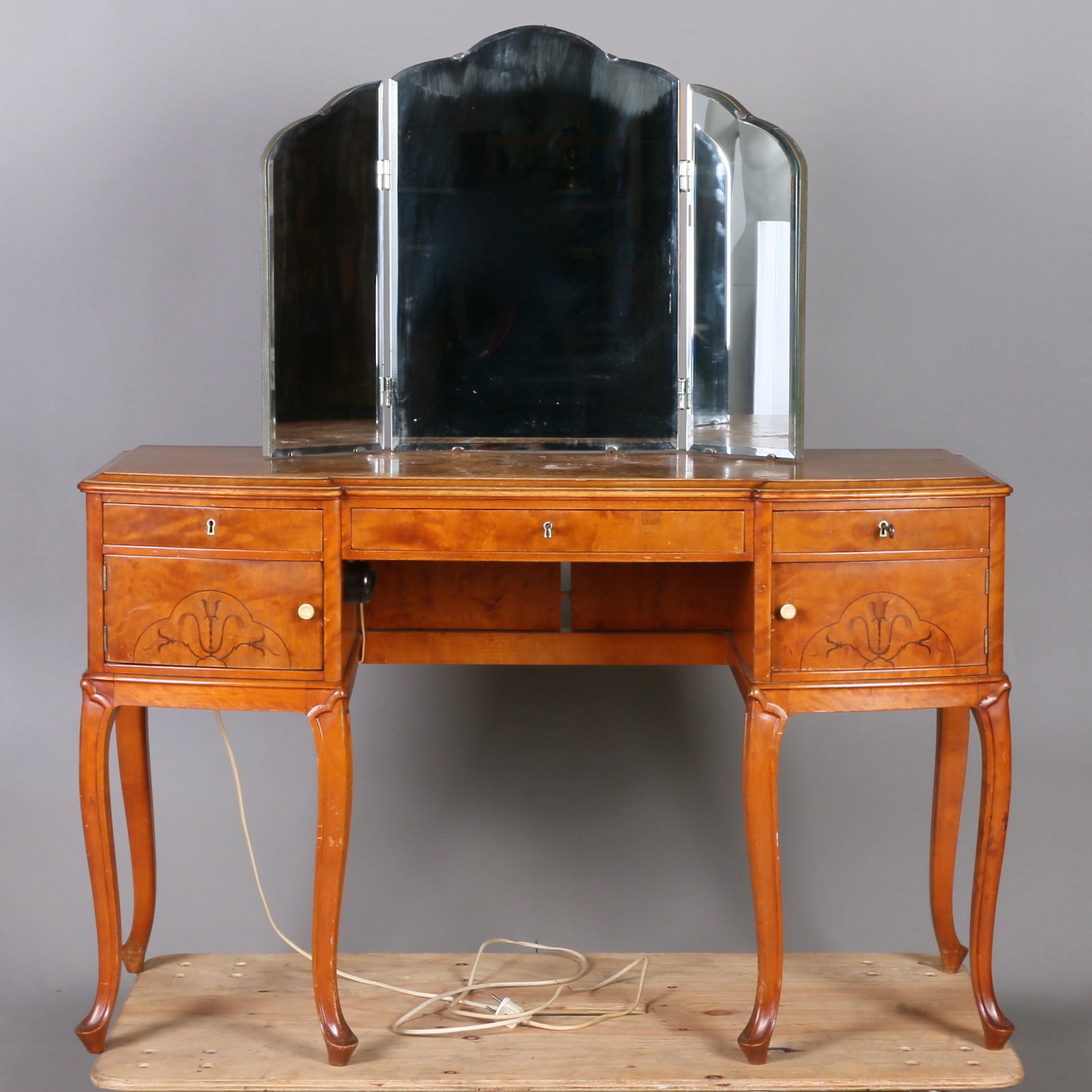 TOALETTBORD, björk med intarsia, rokokostil, 1900-tal.