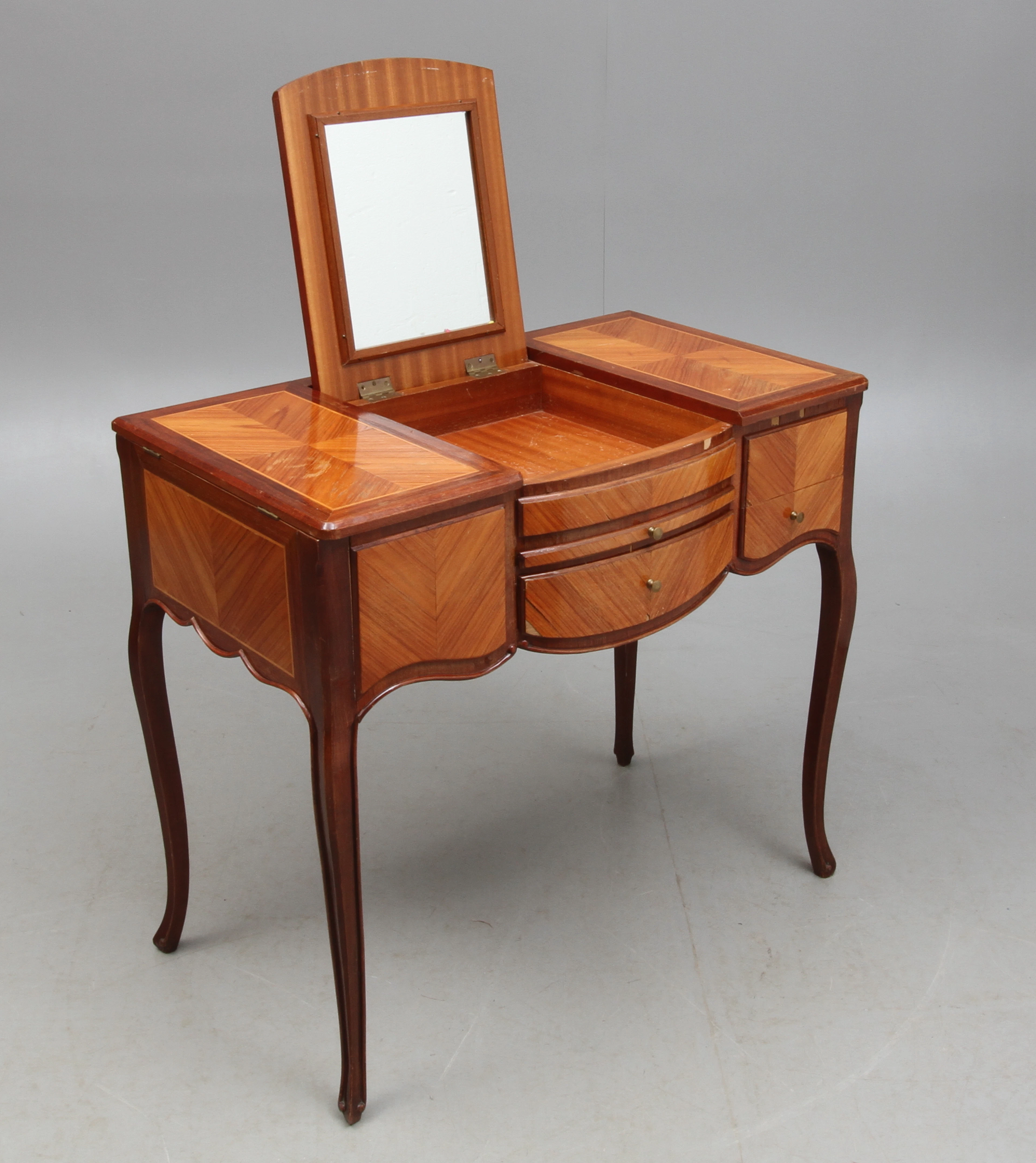 TOALETTBORD, rokokostil, 1900-tal.