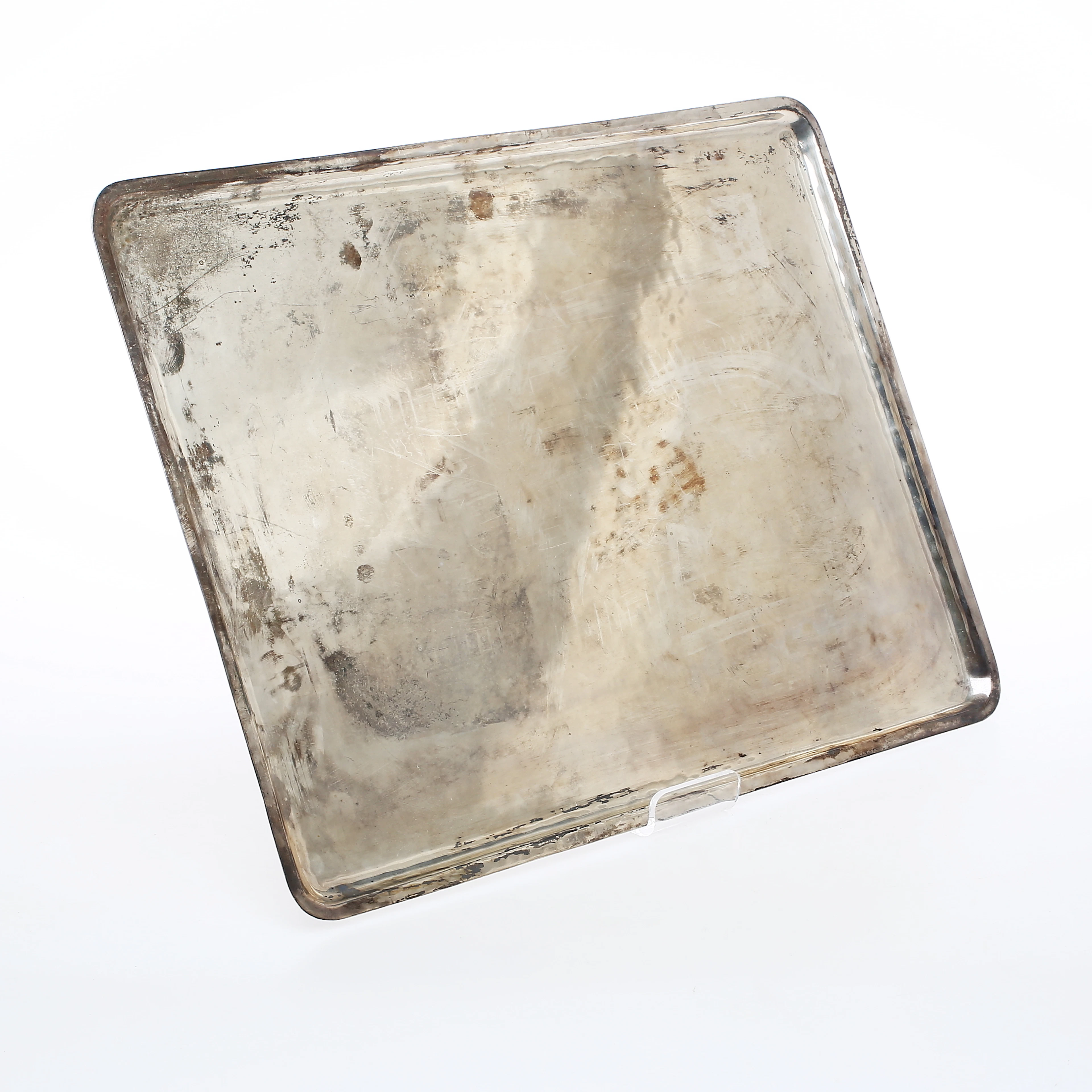 BRICKA, silver, enligt uppgift Nils Quennerstedt, saknar stämplar, 1900-talets andra hälft.
