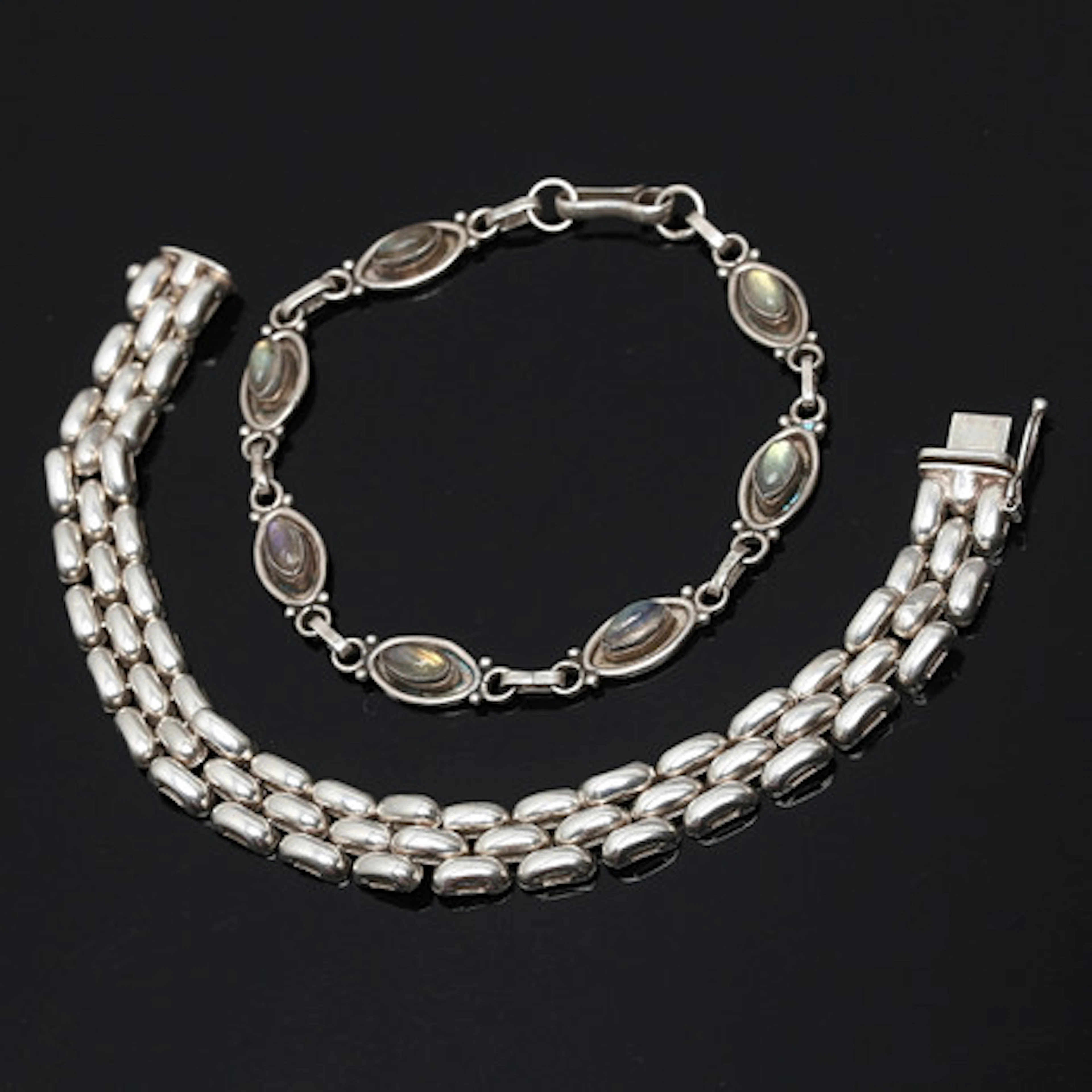 ARMBAND, 2 st, silver, 1900-talets andra h…