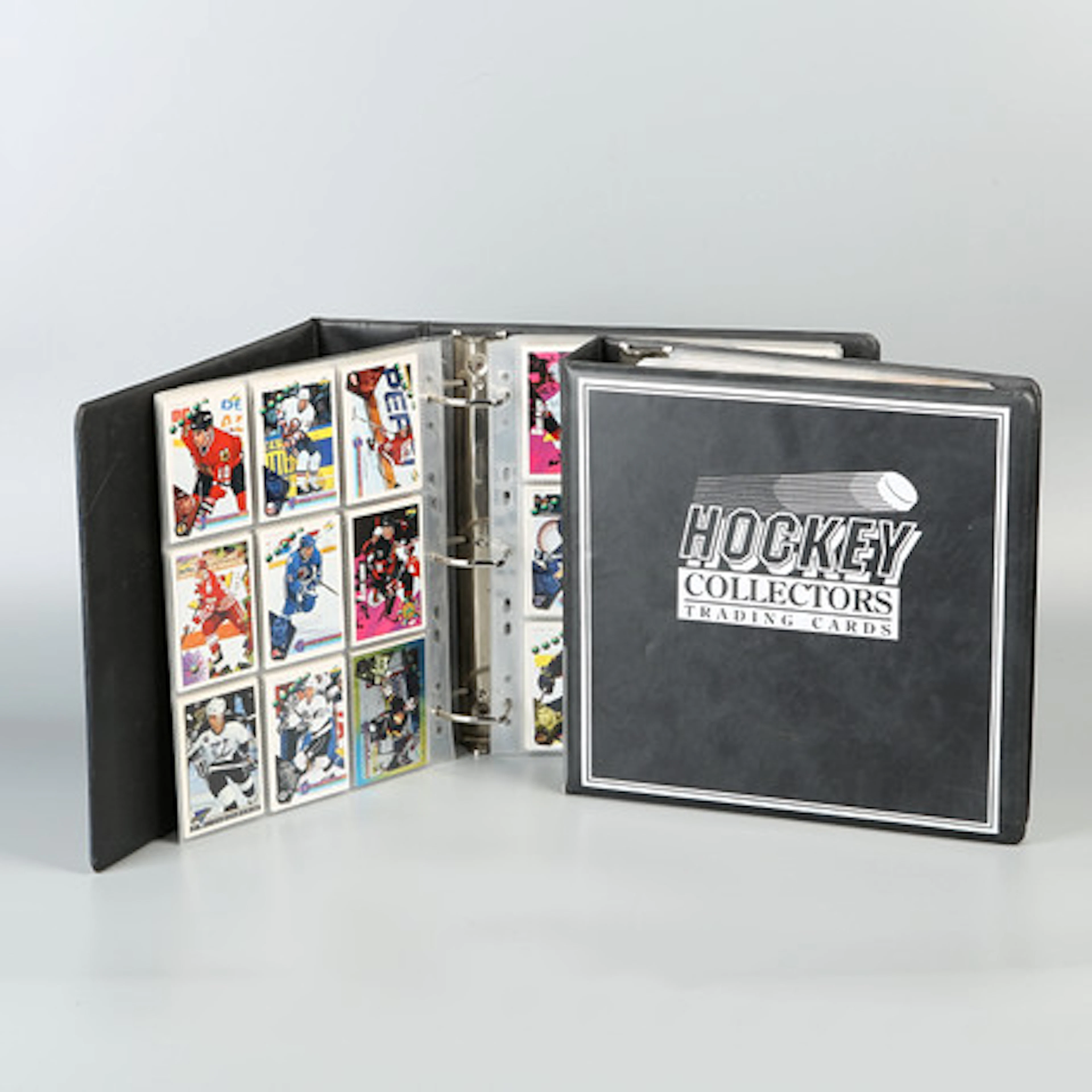 SAMLARBILDER Hockeykort ca 500 st i 2 pärm…