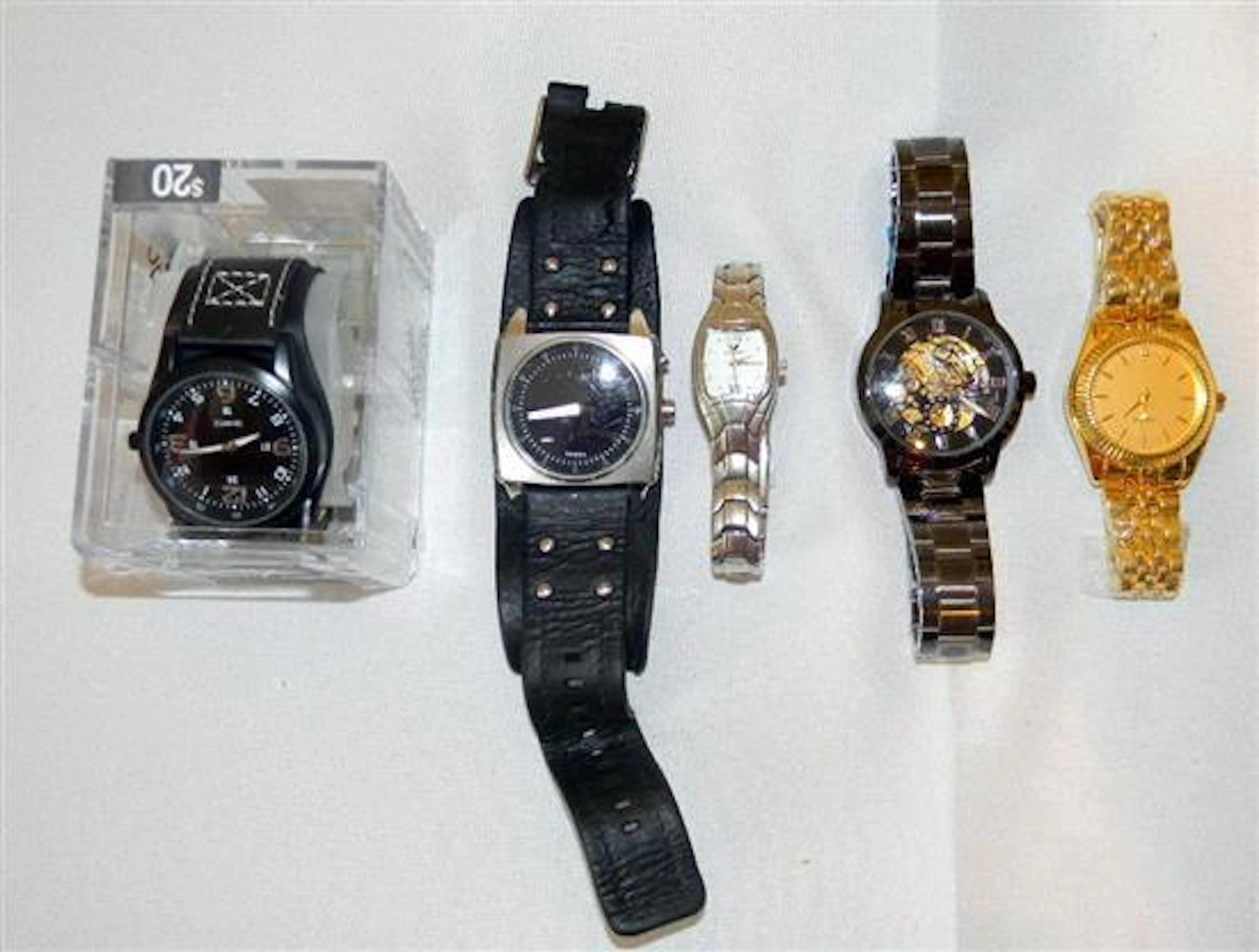 Five wrist watches incl. Fosil, Viceroy etc. - as found