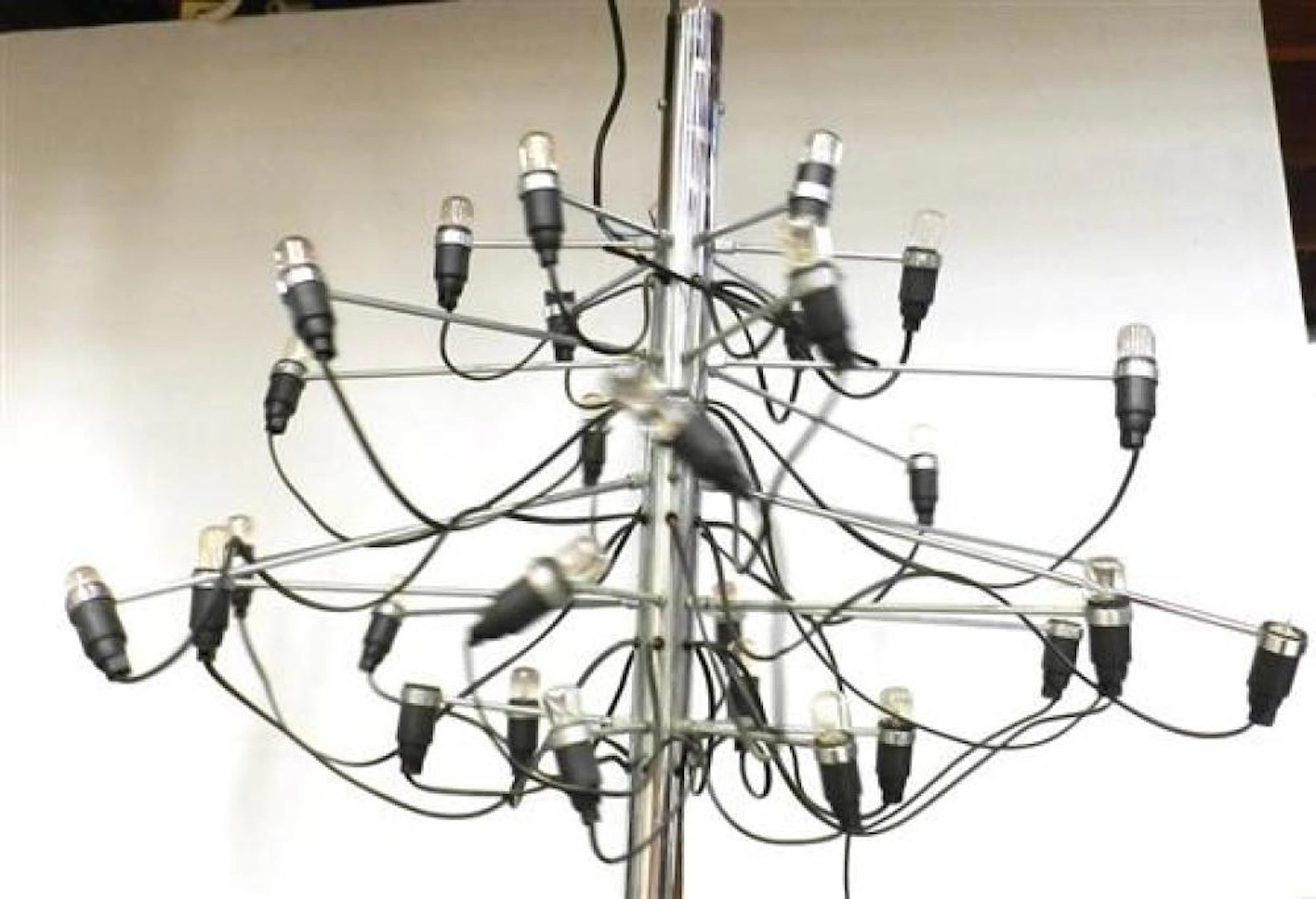A Flos Gino Sarfatti Mod. 2097 Chandelier,