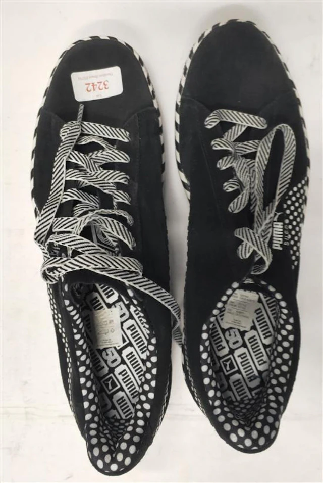 A pair of men's sport/casual shoes marked Puma Suede sizes 44.5 no box, worn