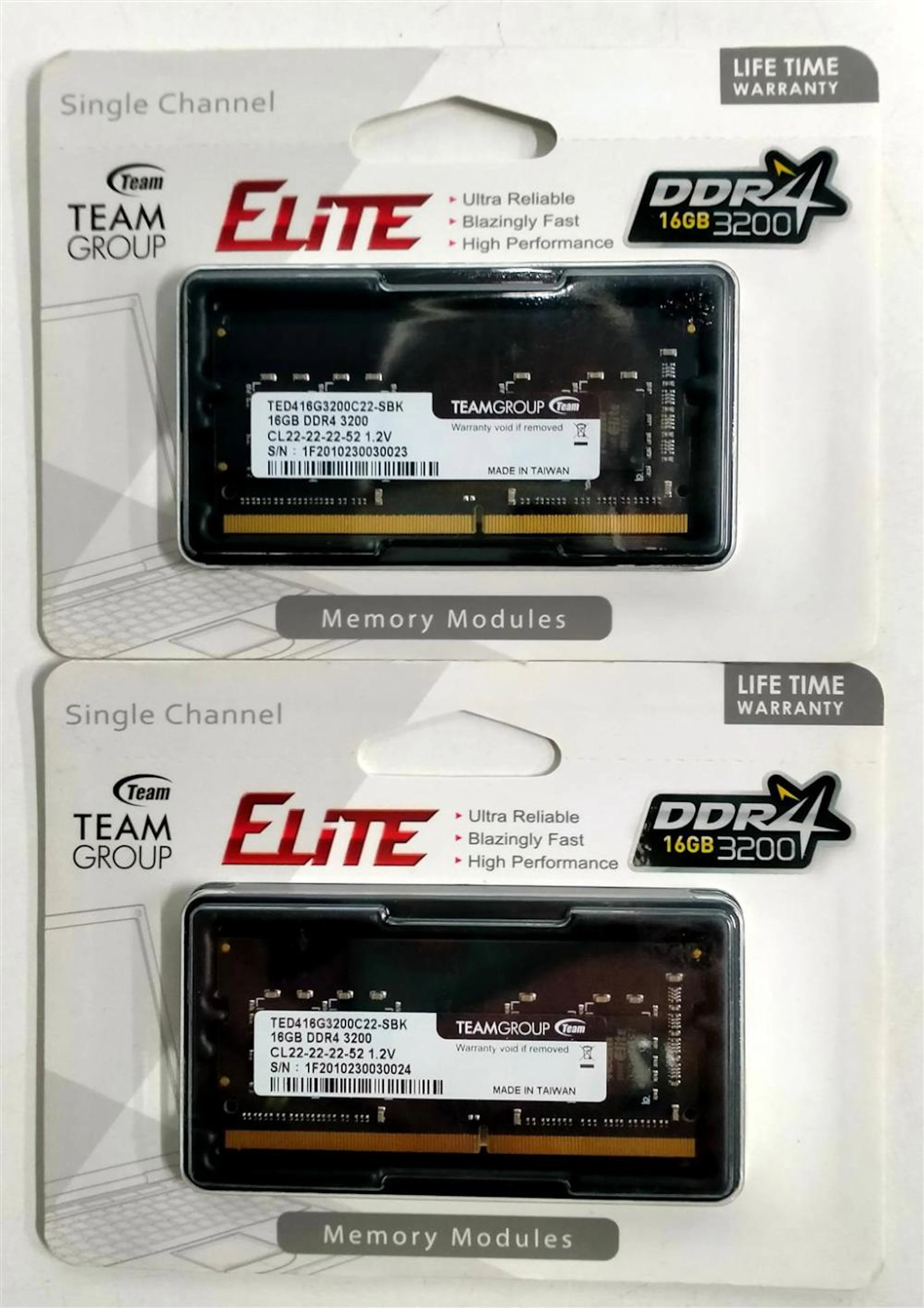 Two memory modules marked Elite DDR 16GB 3200