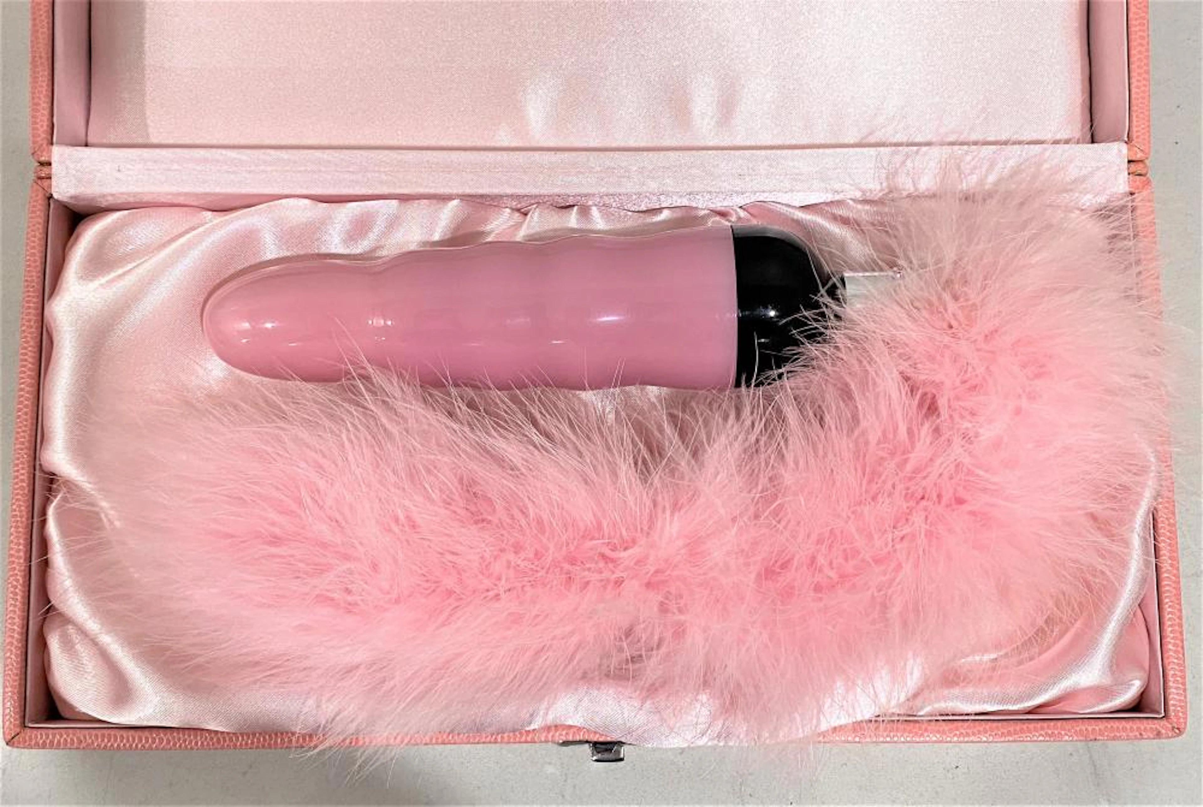 Shiri Zinn Limited Edition Dildo with Feather Tail