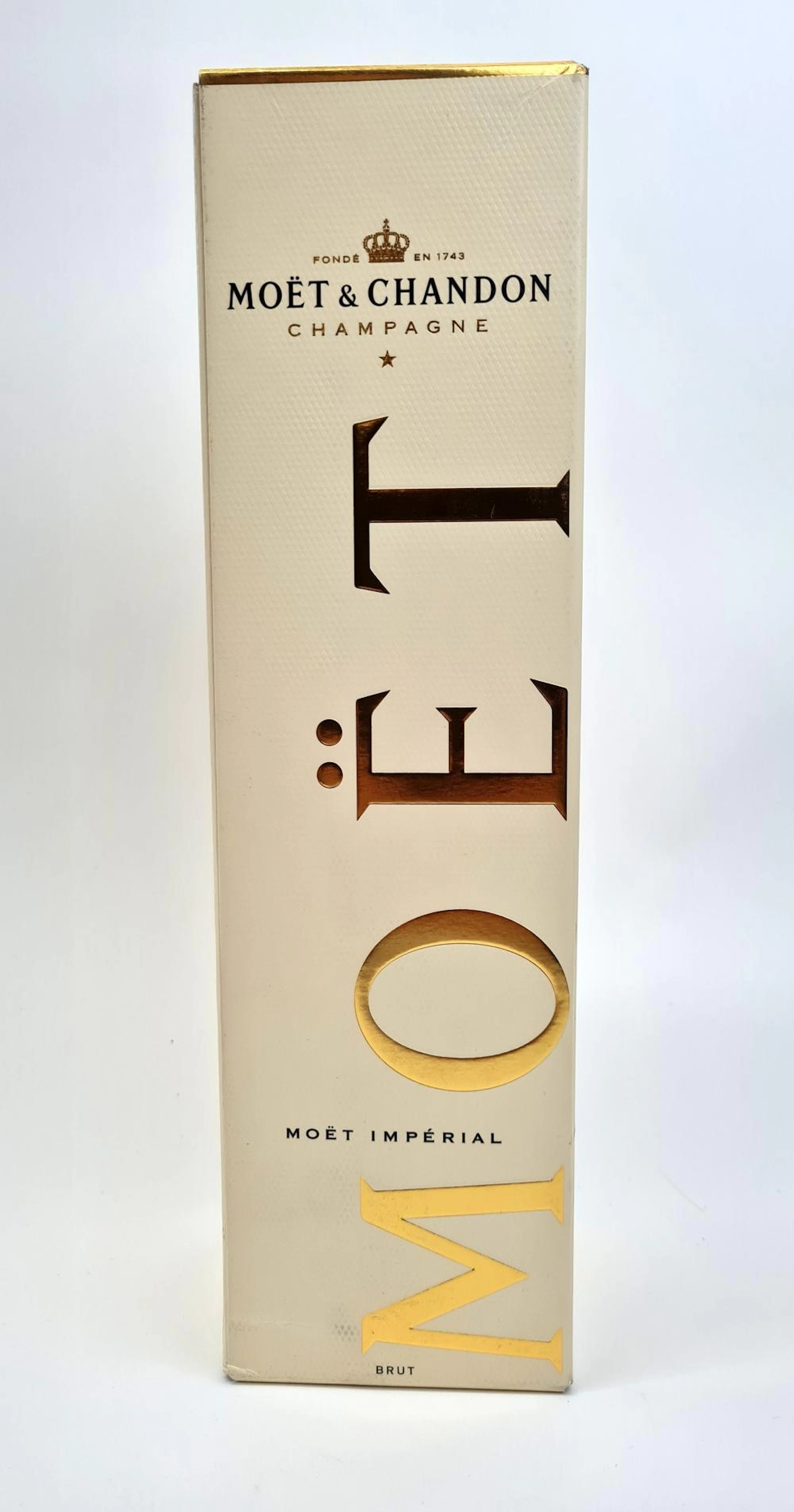 A Moet & Chandon Imperial Brut Champagne
