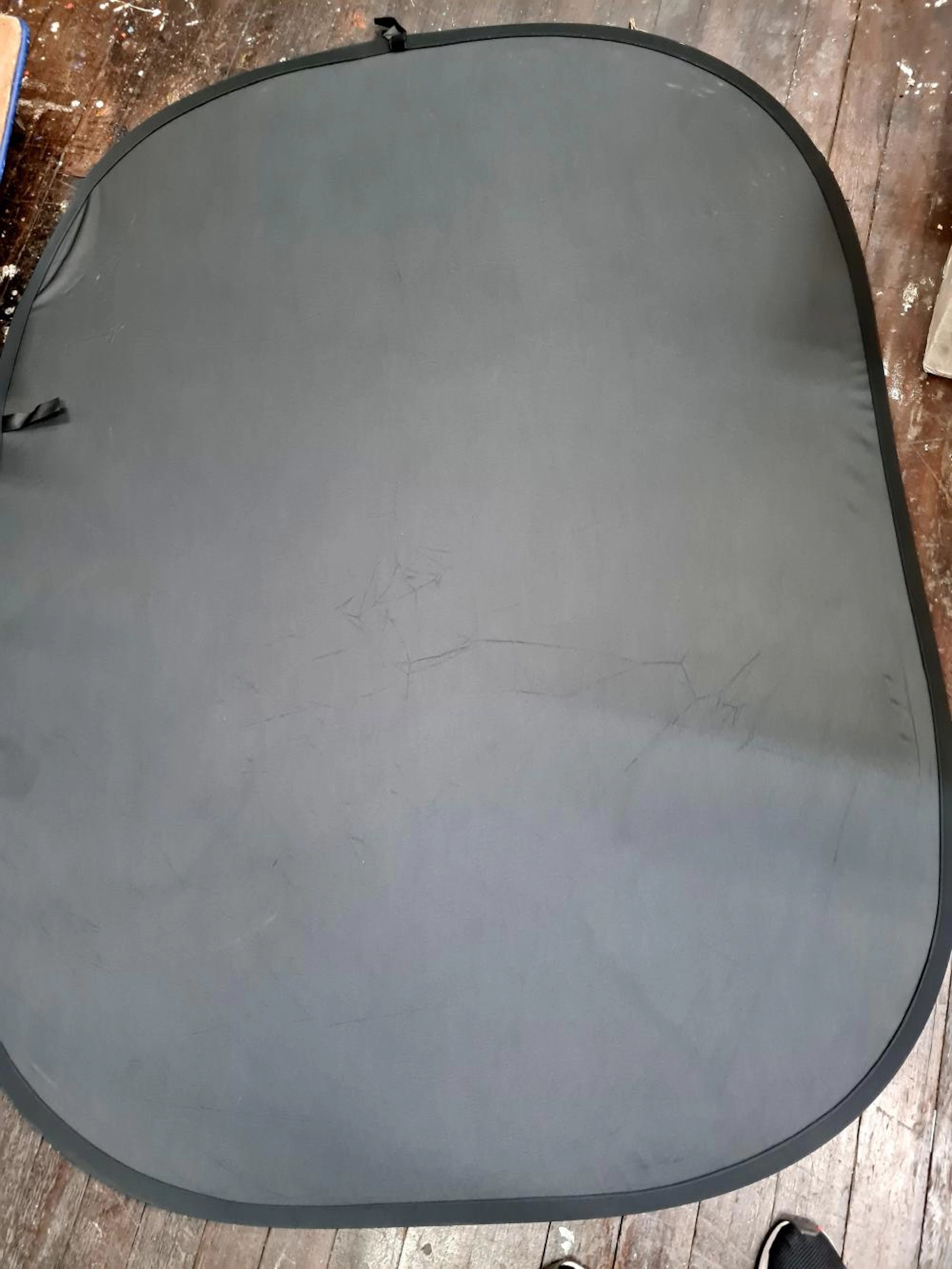 A large photography light reflector
