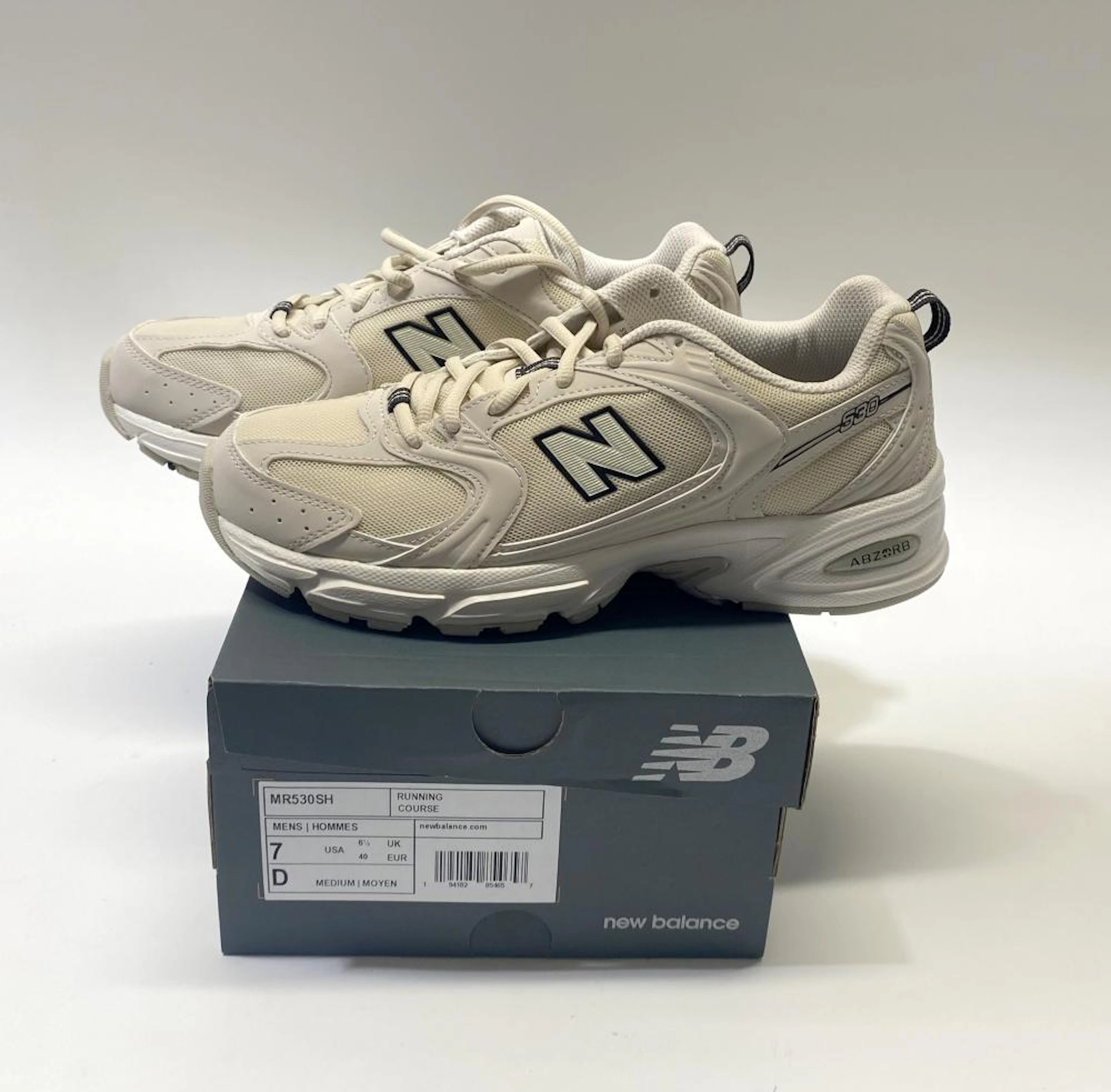 A pair of shoes marked New Balance size EU40