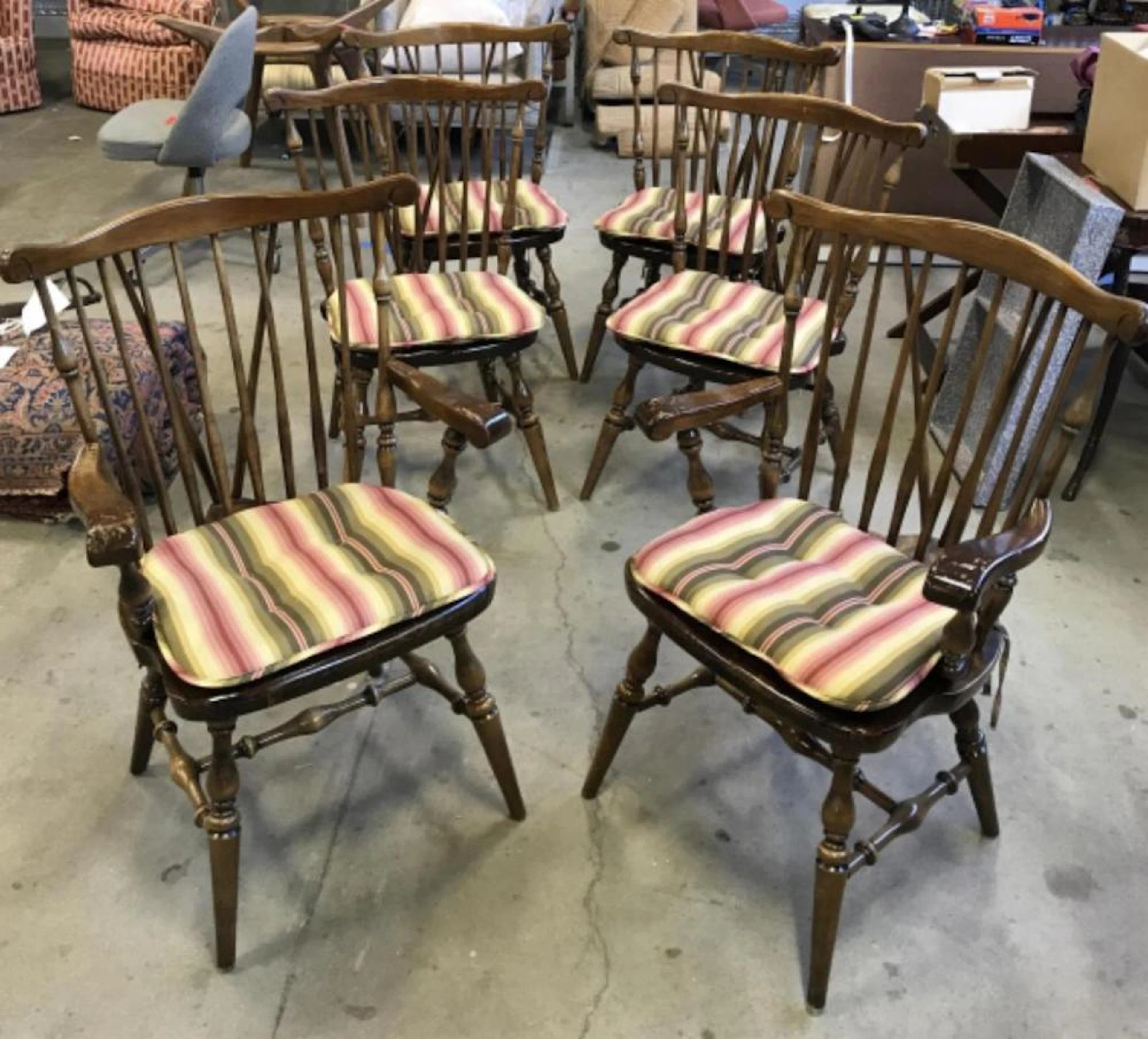 Lot 6 Windsor Style Spindle Back Chairs