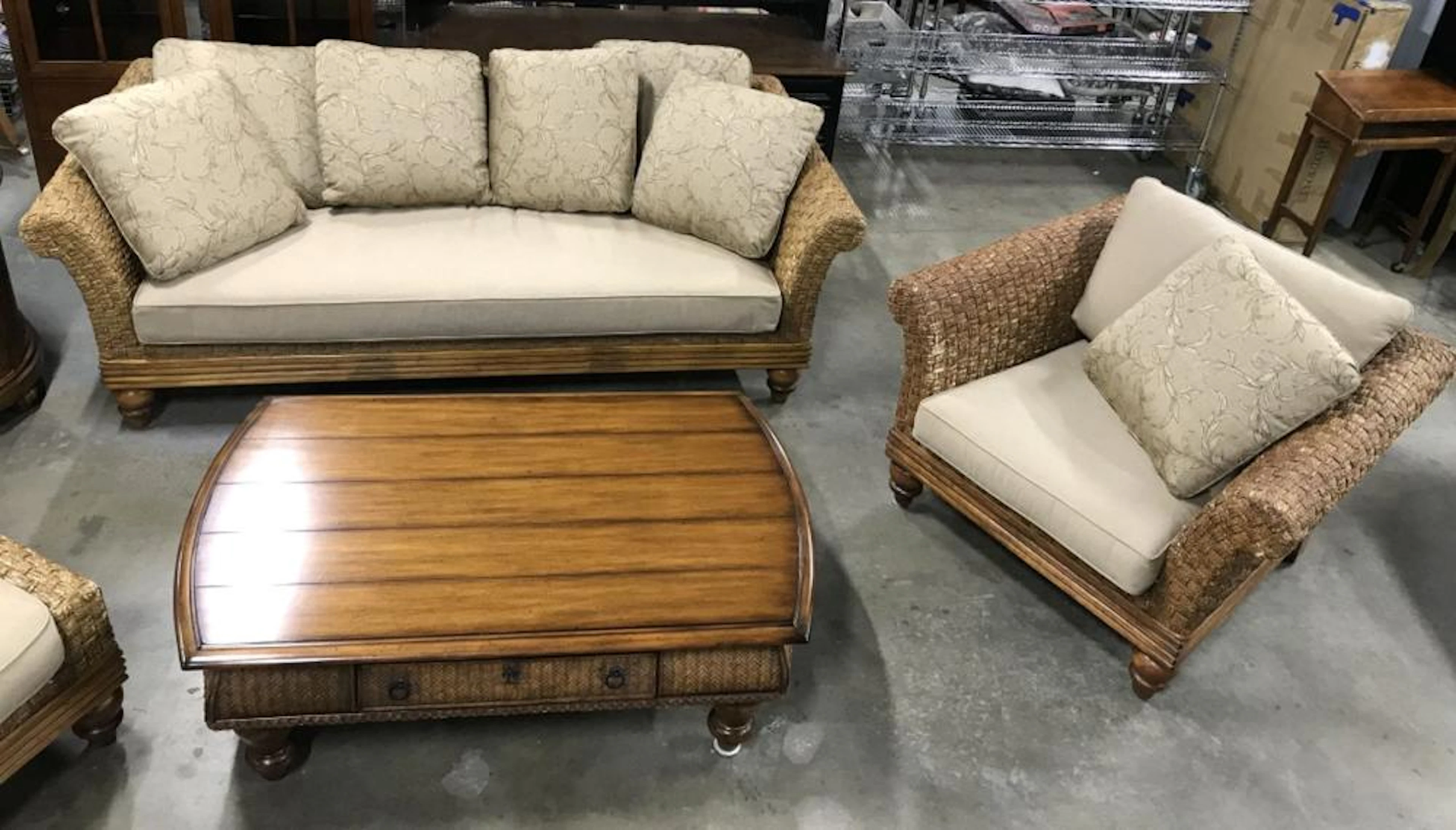 Set 6 Tommy Bahama Island Style Furniture Set