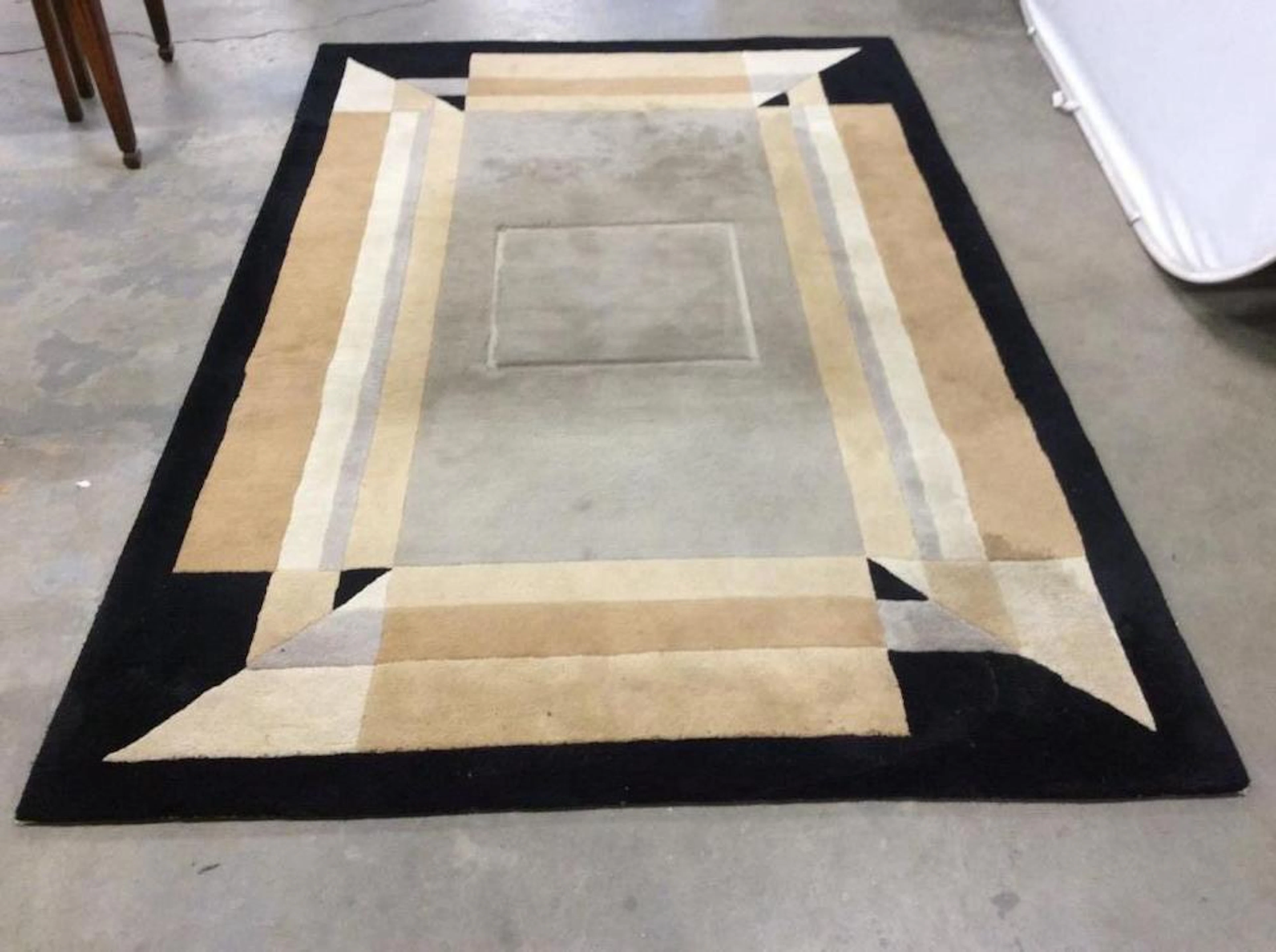 SHYAM AHUJA Handmade Woolen Carpet