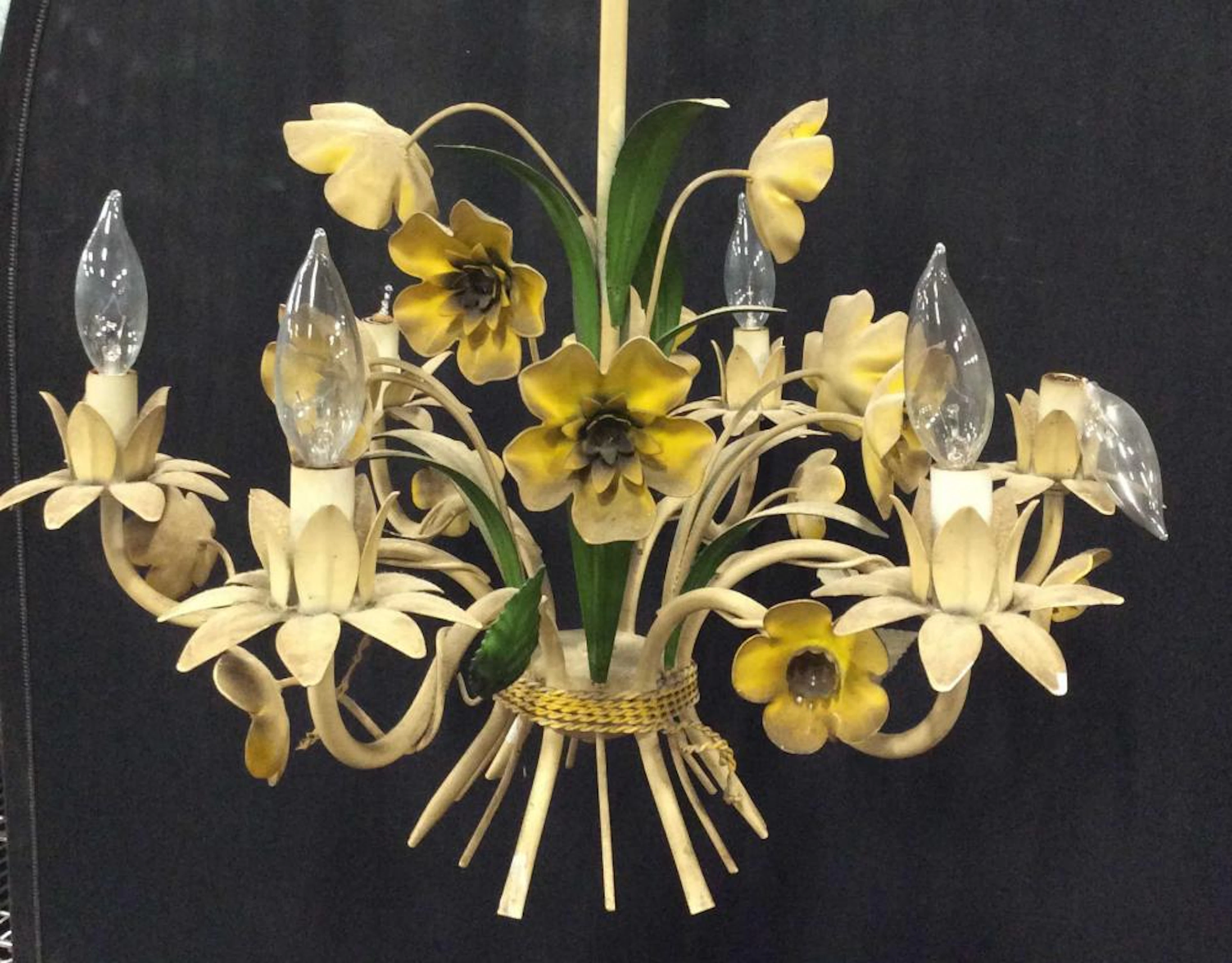 Arts & Crafts Metal Flower Ceiling Chandelier