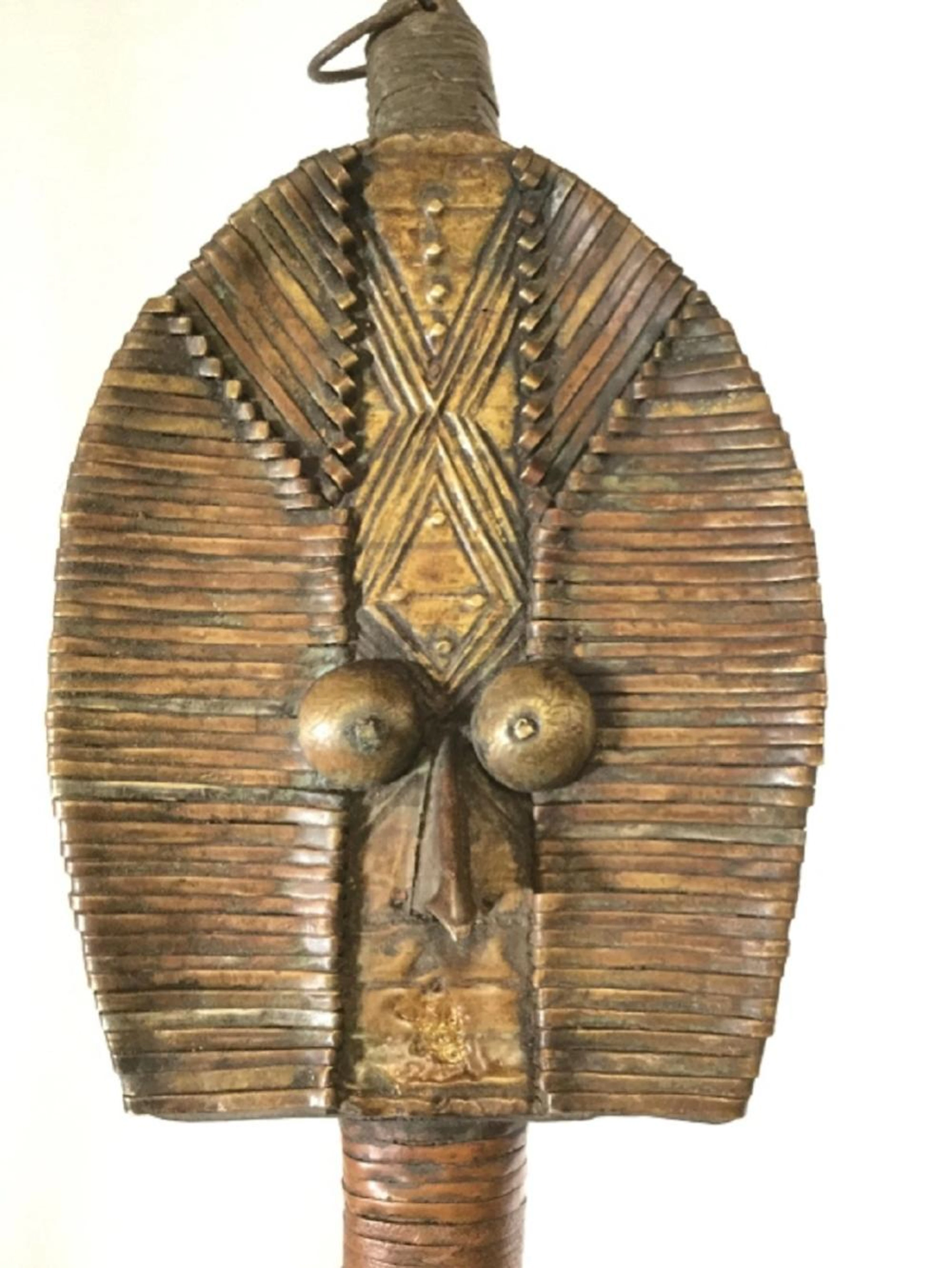Bakota Mawongue Ceremonial Reliquary, Gabon