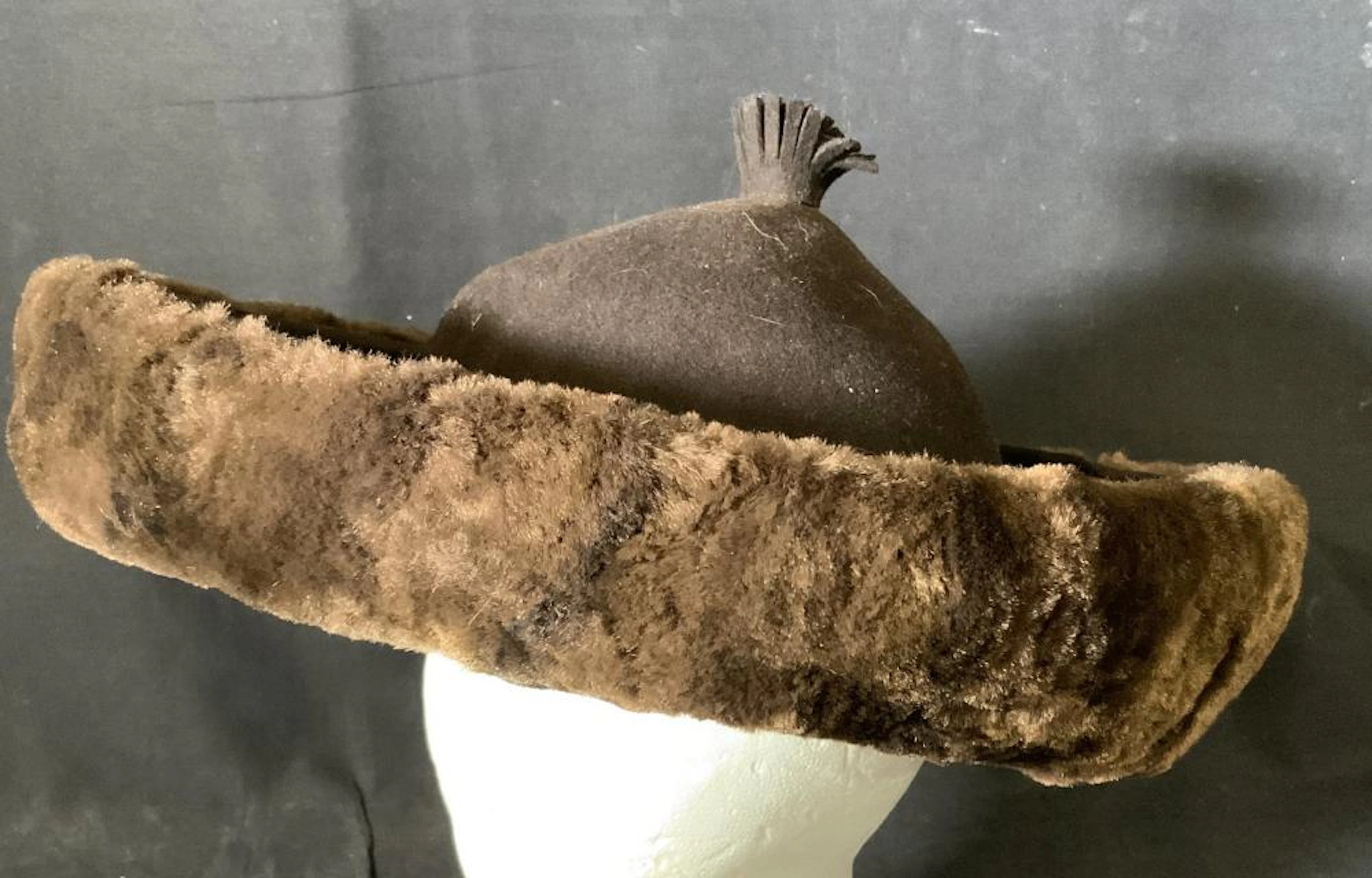 Vintage OSCAR DE LA RENTA Wool Hat