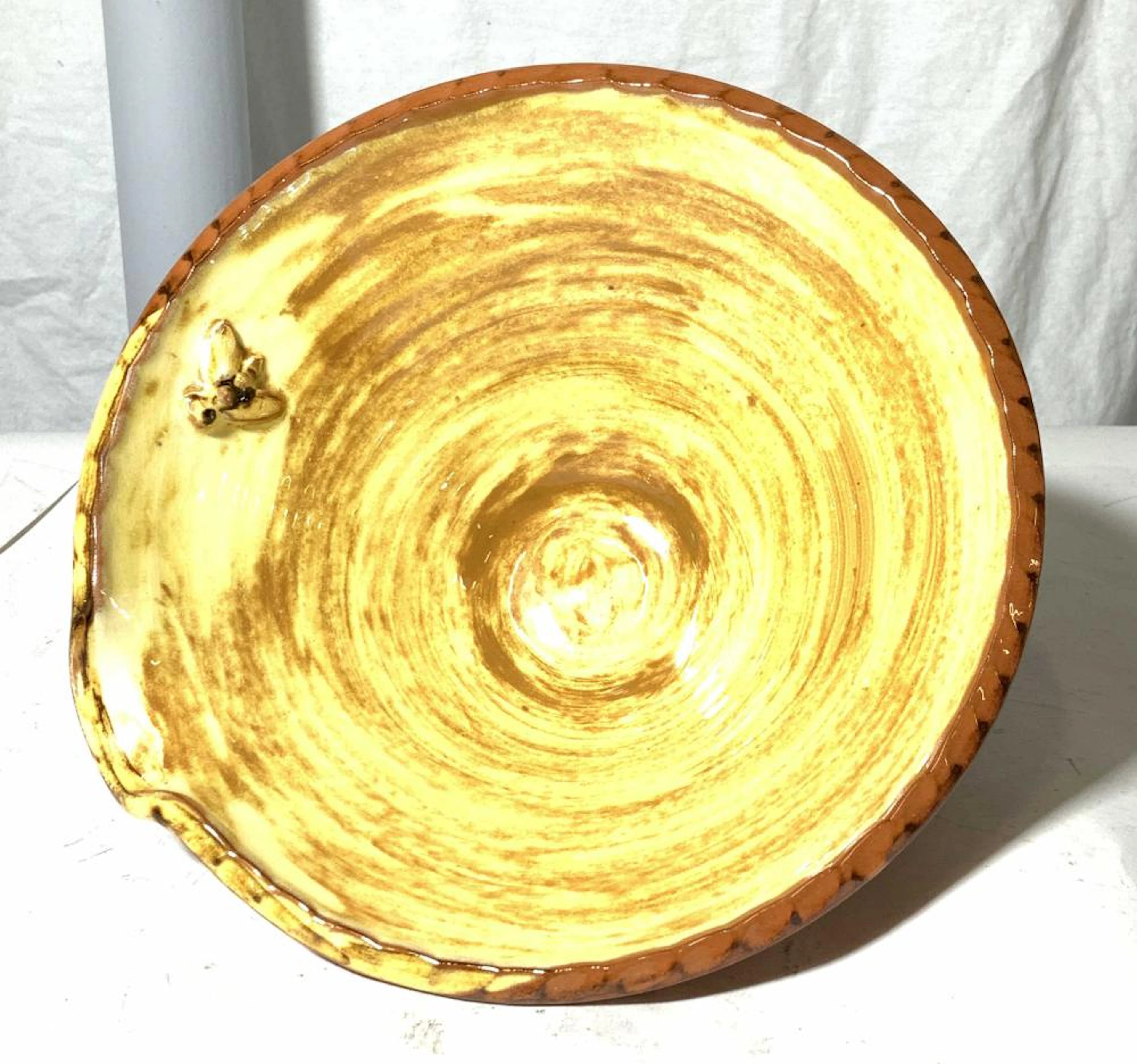 Terres á Terre VALLAURIS Bumble Bee Ceramic Bowl