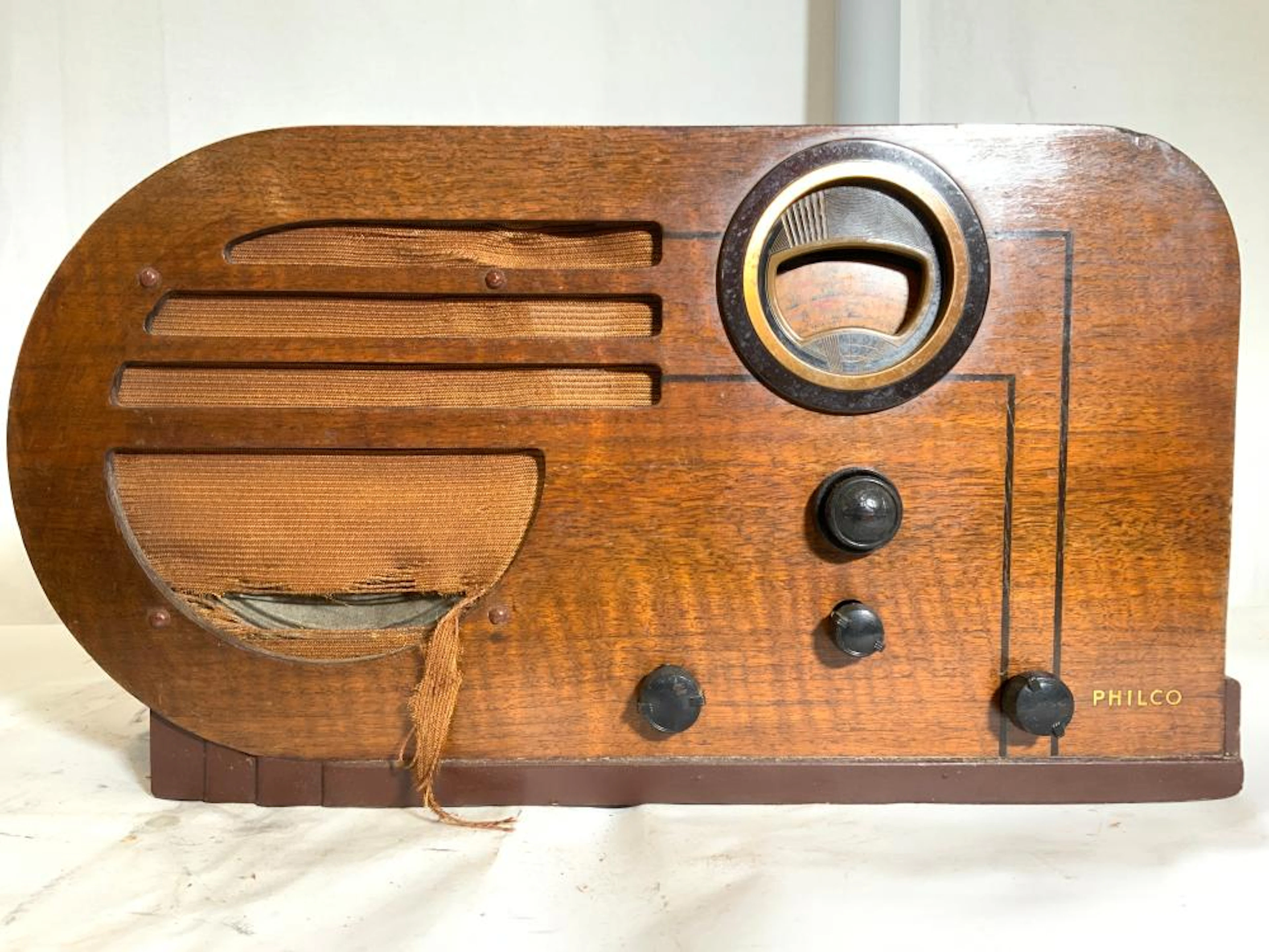 PHILCO 37-610 Vintage Tube Radio C 1937