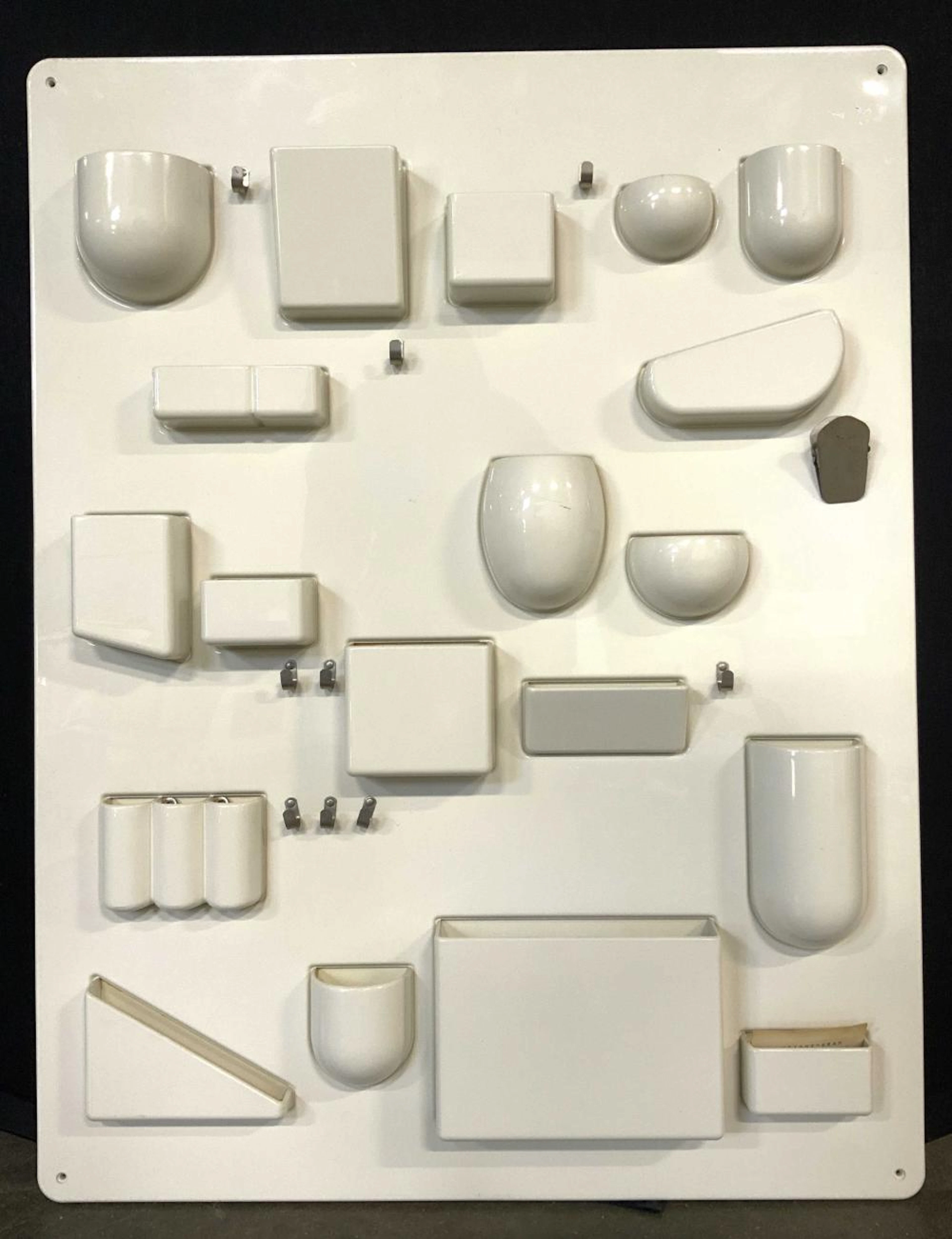 DOROTHEE BECKER Pocketed Wall Organizer