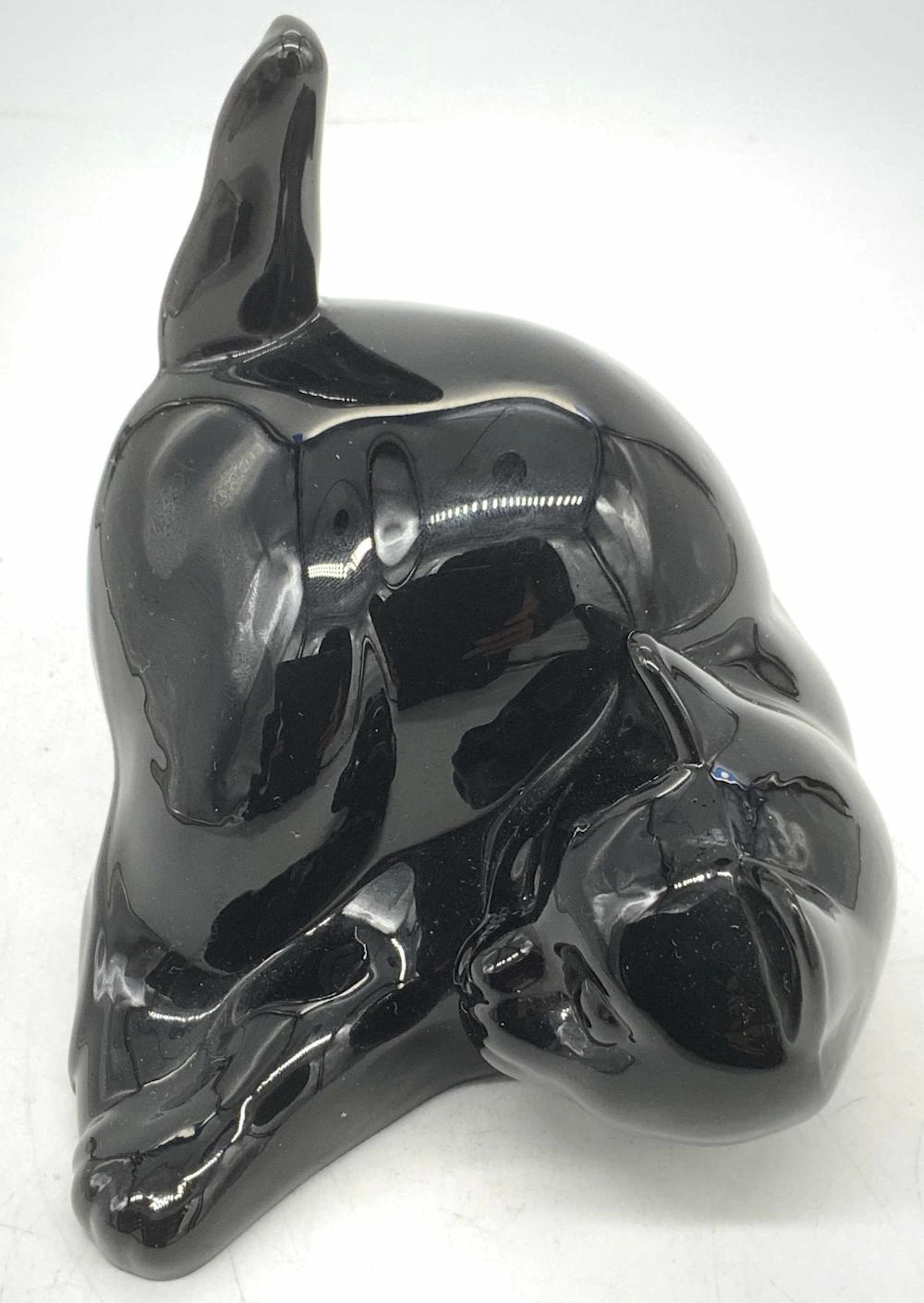 HADELUND Black Art Glass Cat Tabletop Sculpture