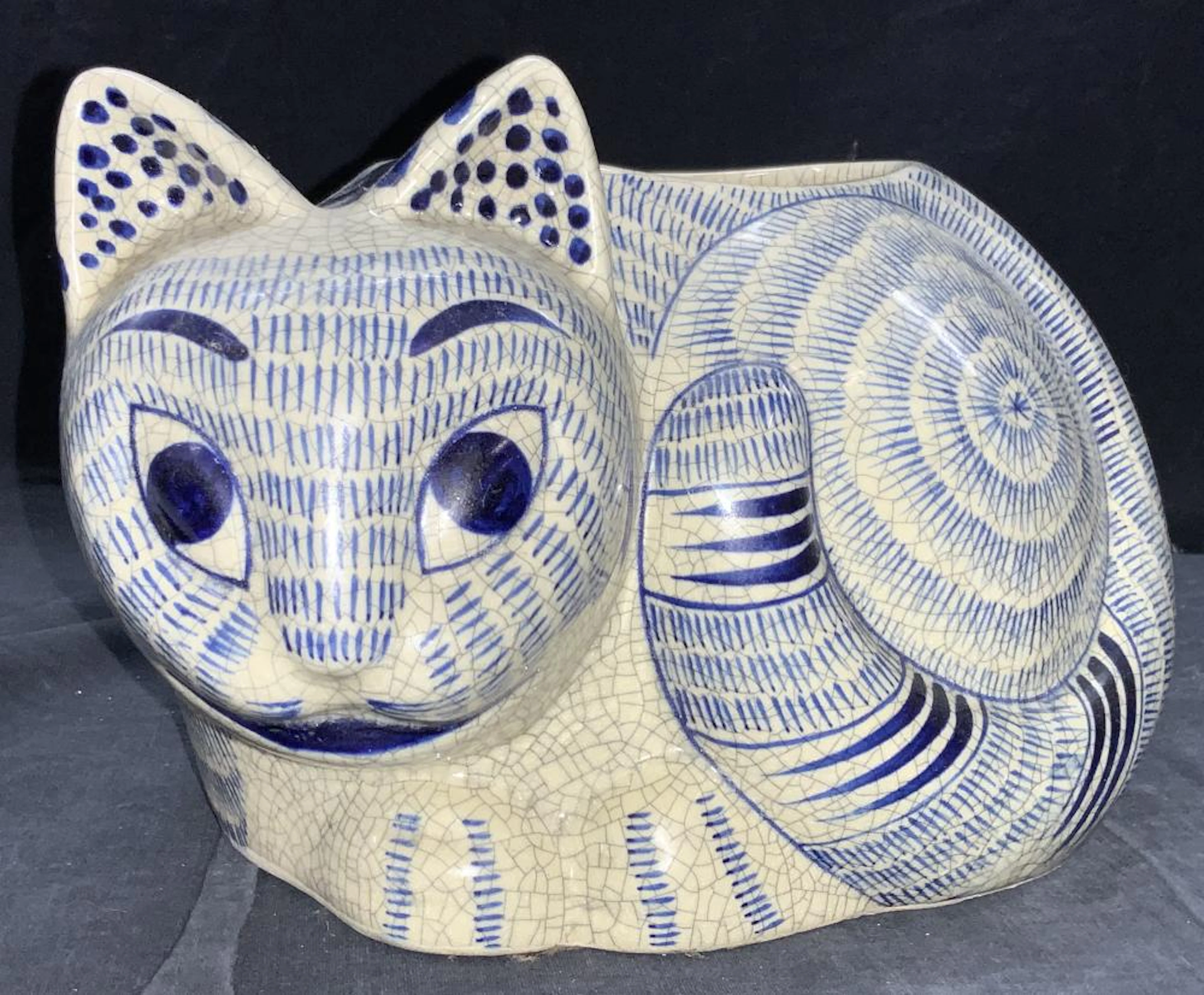 TIFFANY & CO. Ceramic Cat Vessel