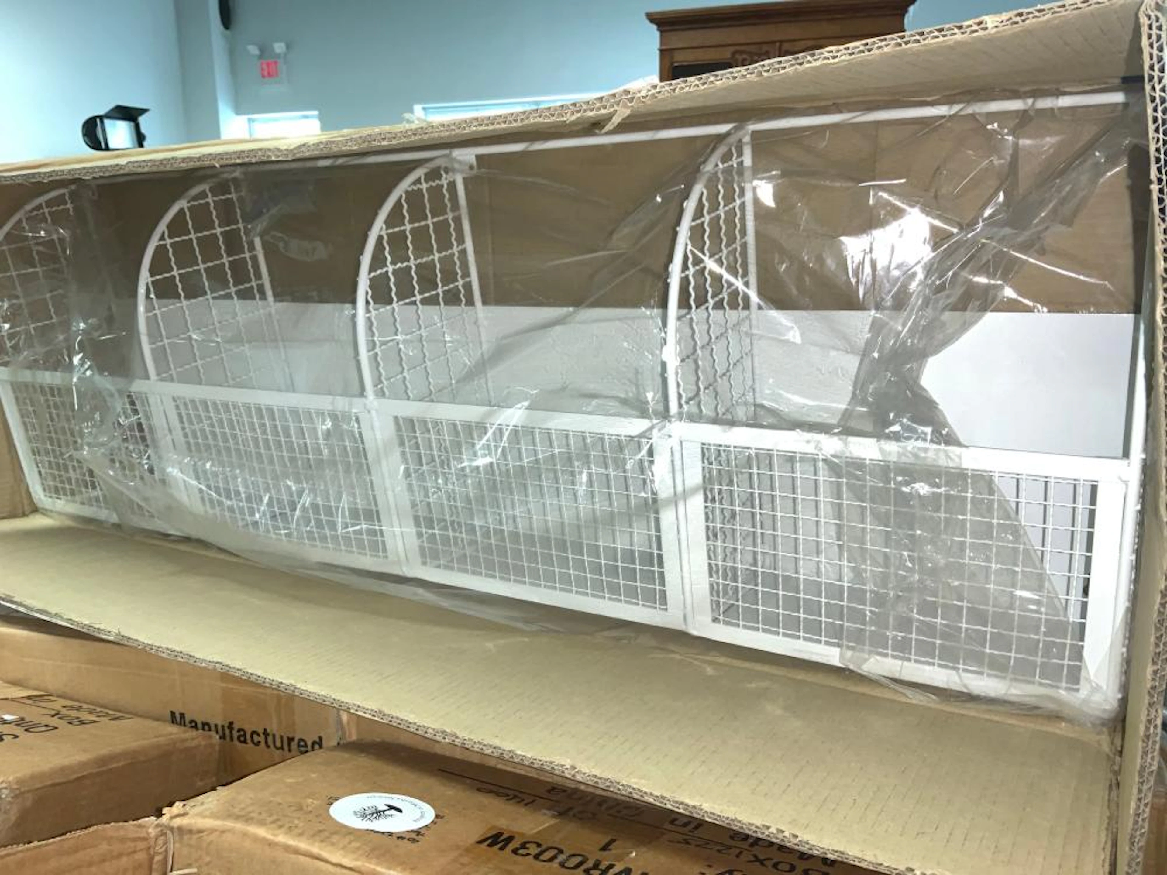 Lot 4 Martha by Mail White Wire Wall Rack nib