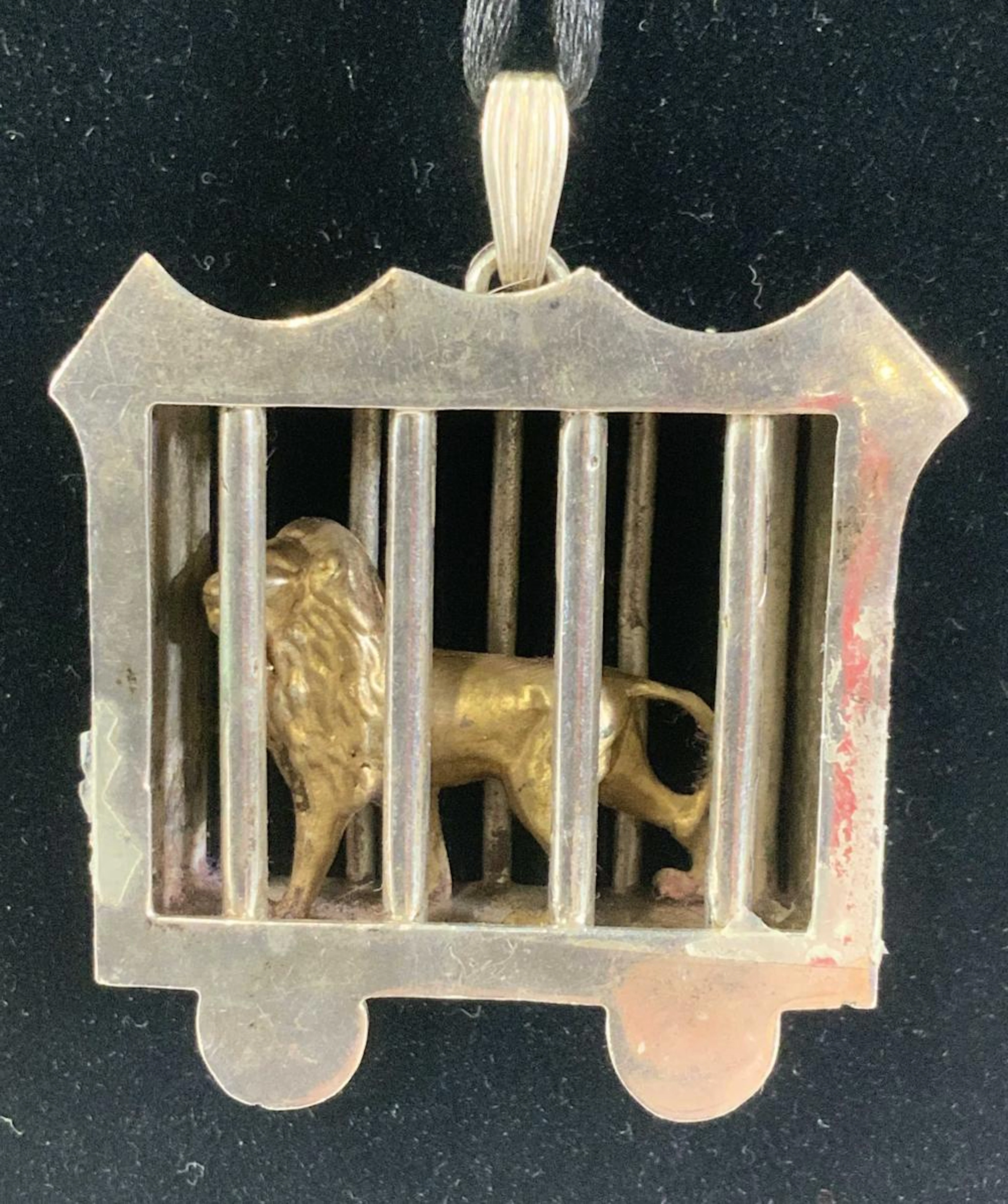 Sterling Silver Cages Lion Pendant Necklace
