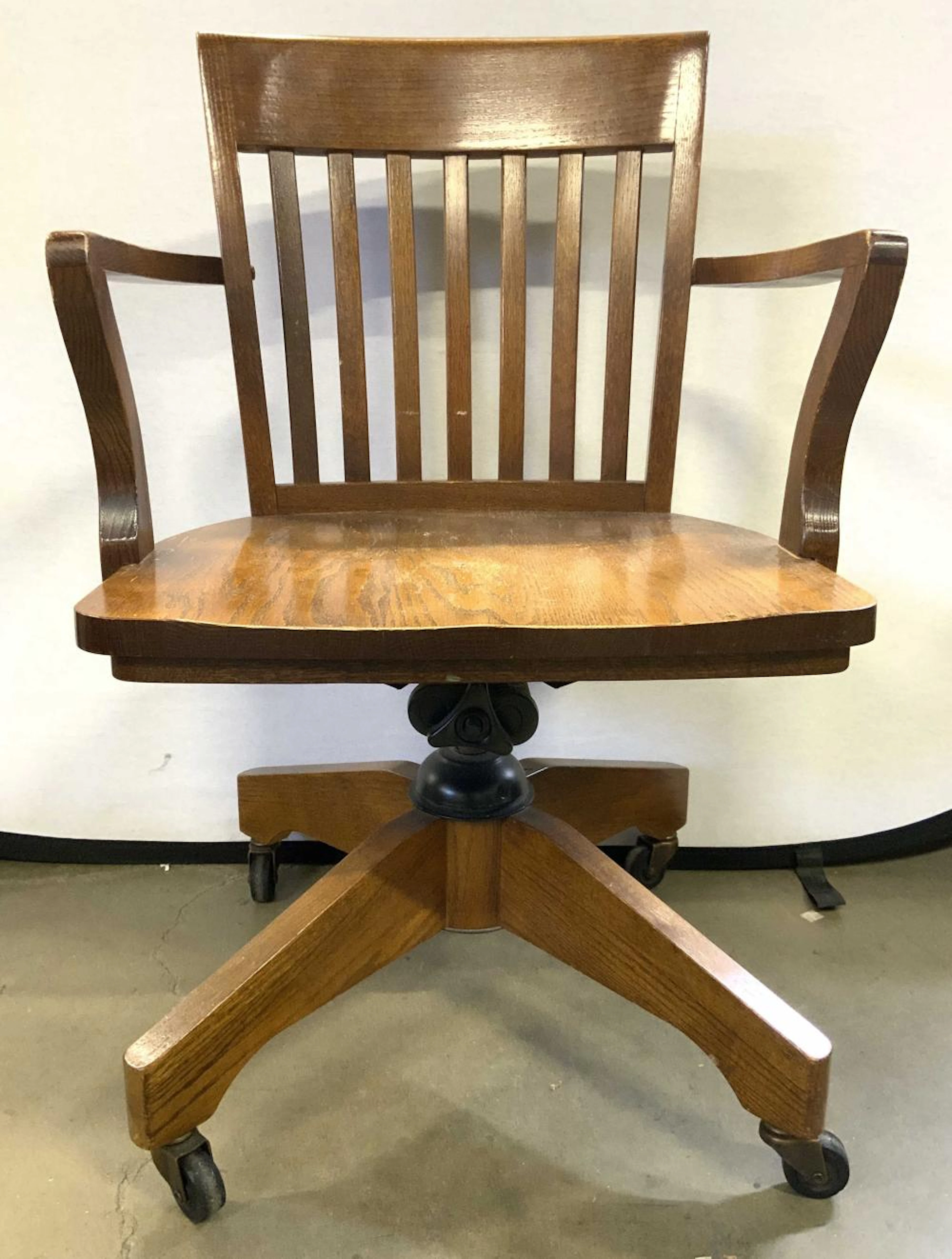 Vtg Americana Swivel Bankers Armchair On Wheels