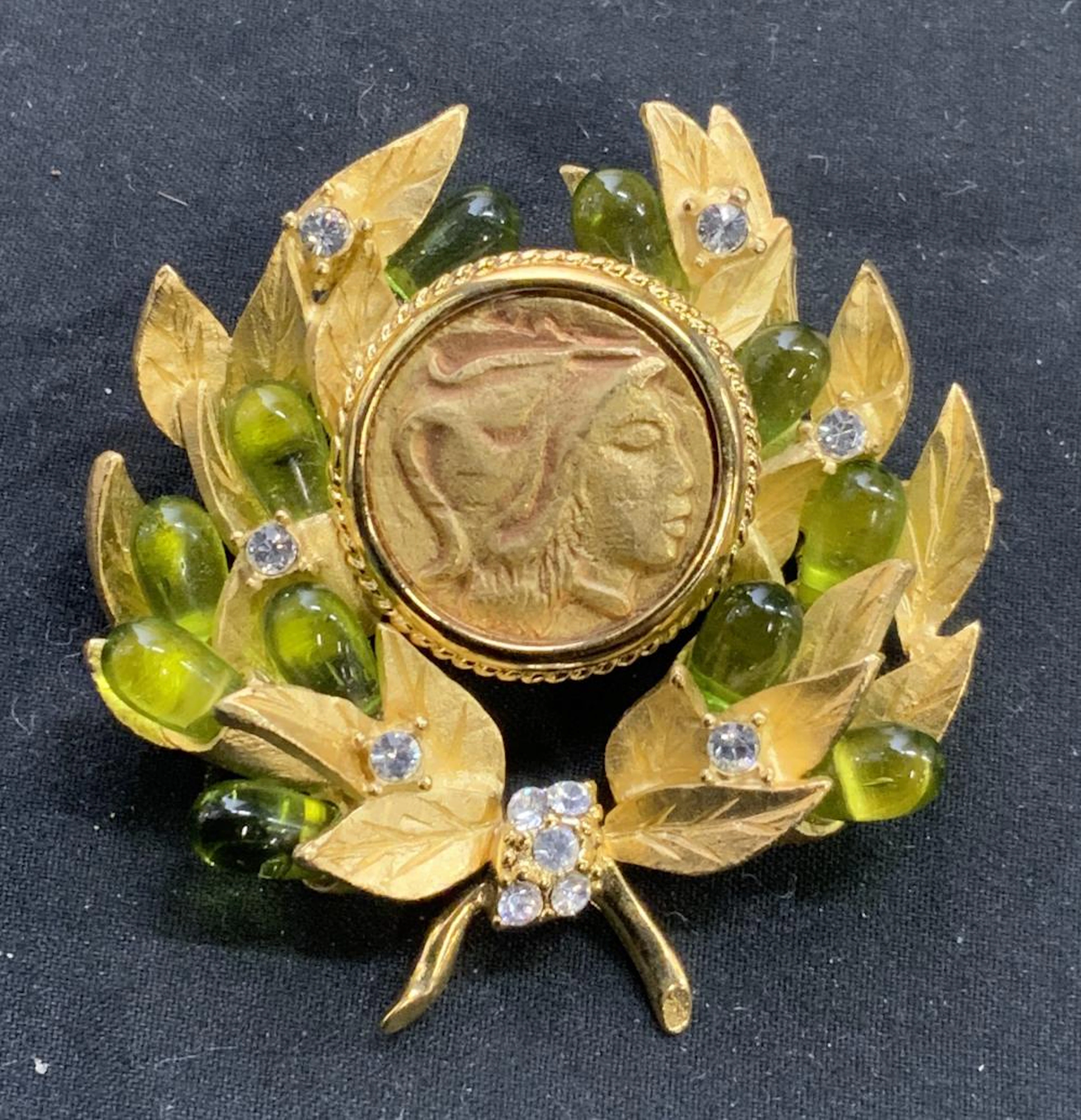 Vtg JBK Jackie Kennedy Gold Tone Brooch