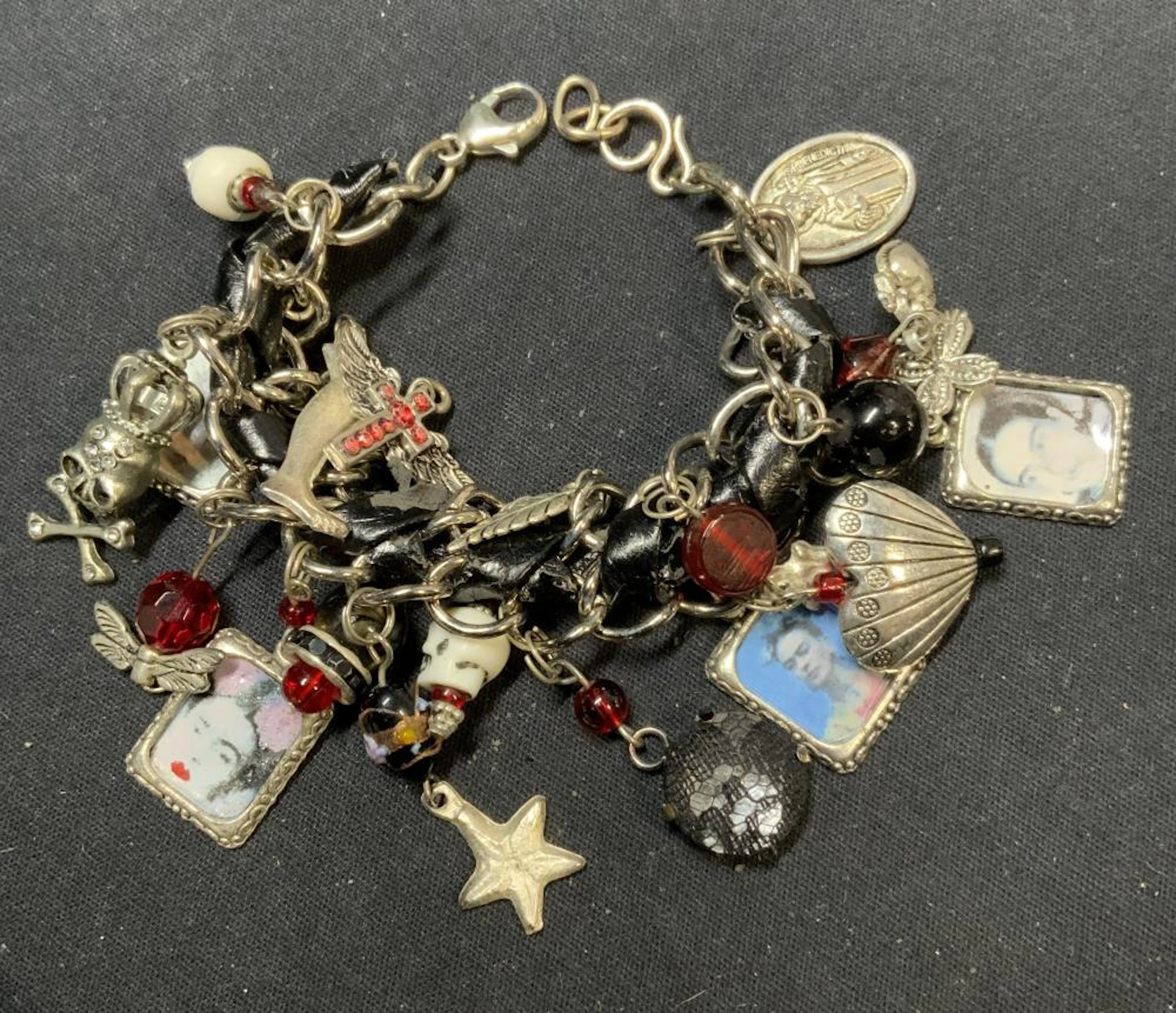 Frida Kahlo Skull Charm Silver Tn Bracelet