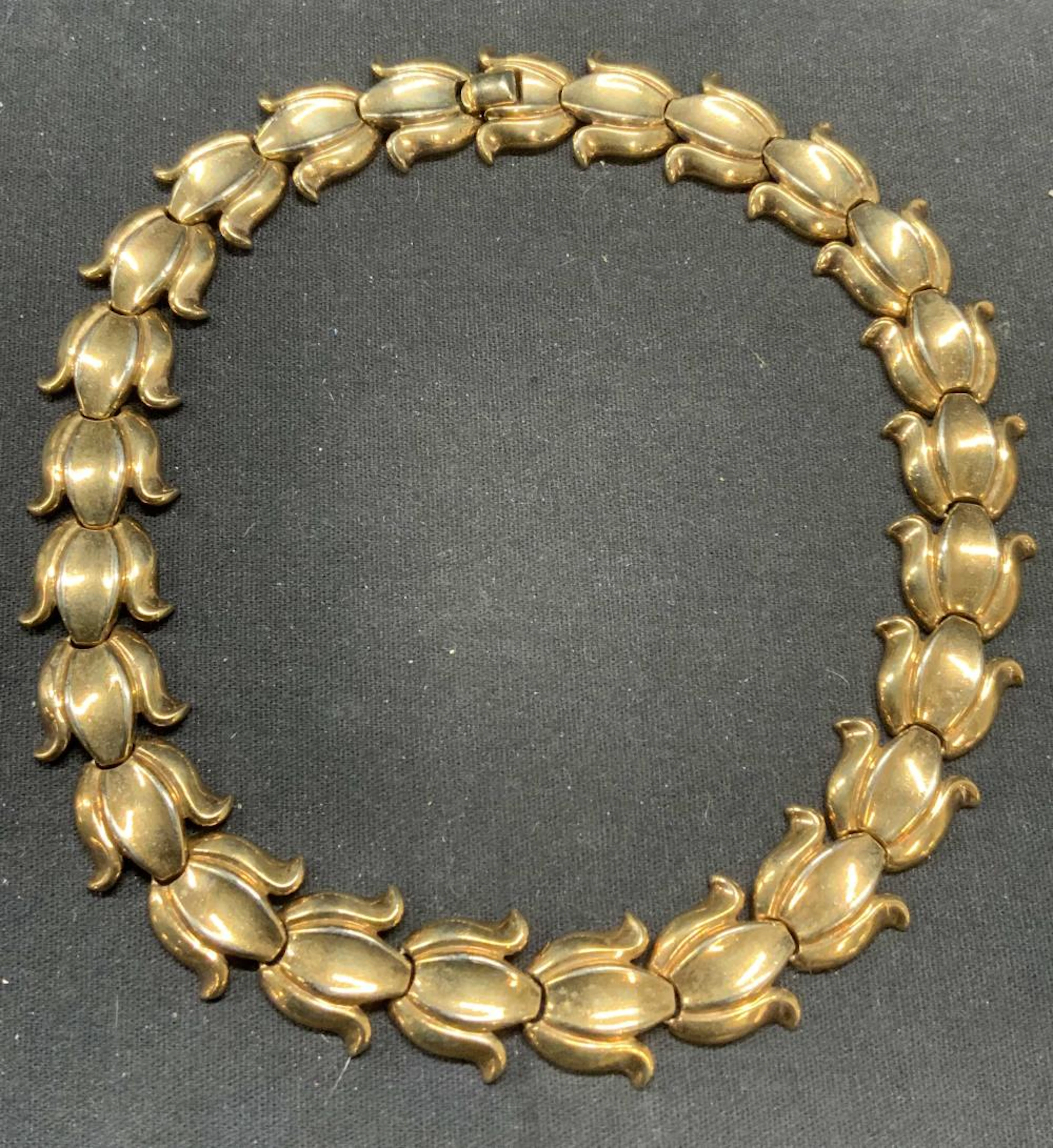 TRIFARI Gold Tone Tulip Necklace