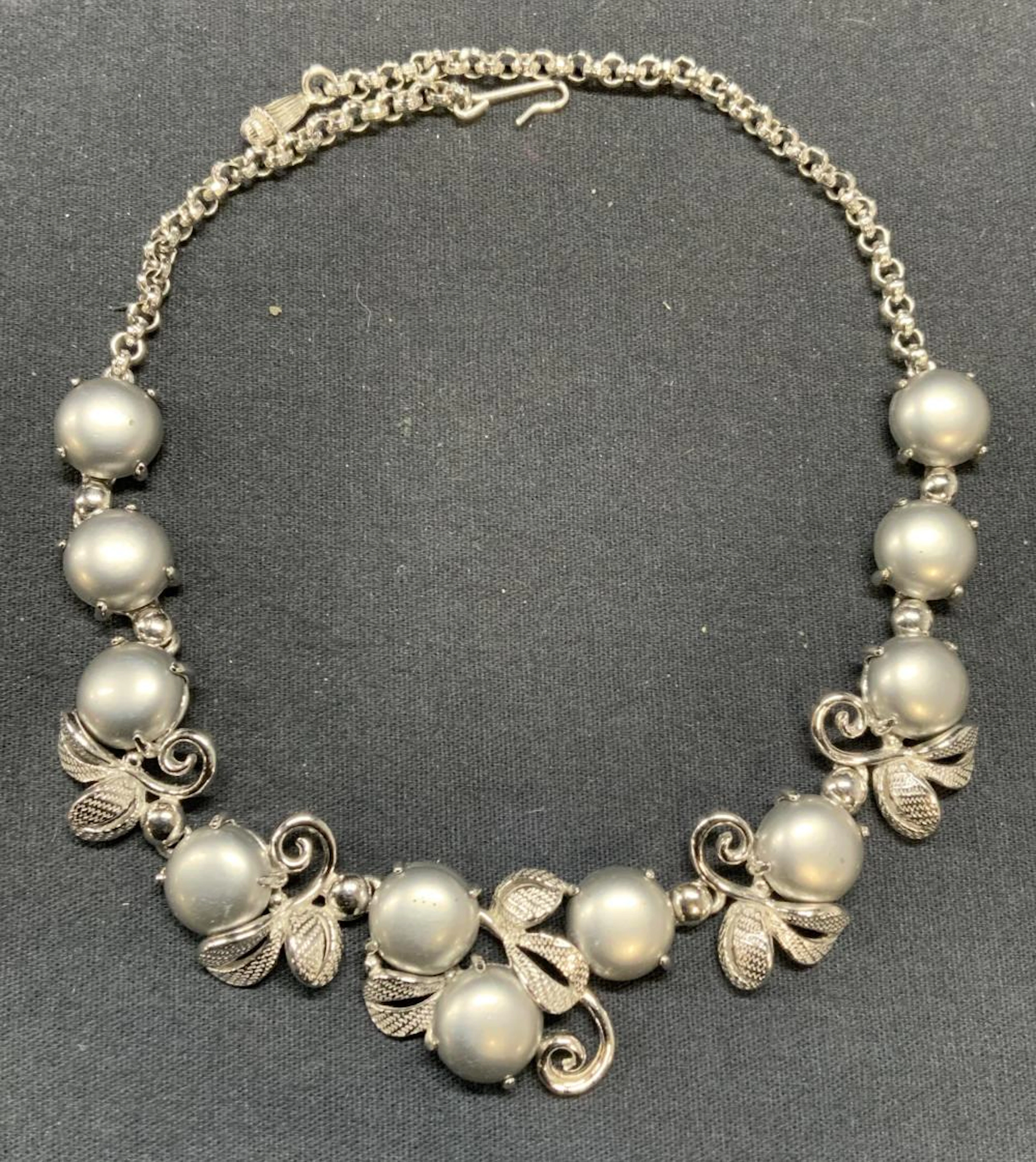SCHIAPARELLI Silver Tone Cabochon Choker Necklace