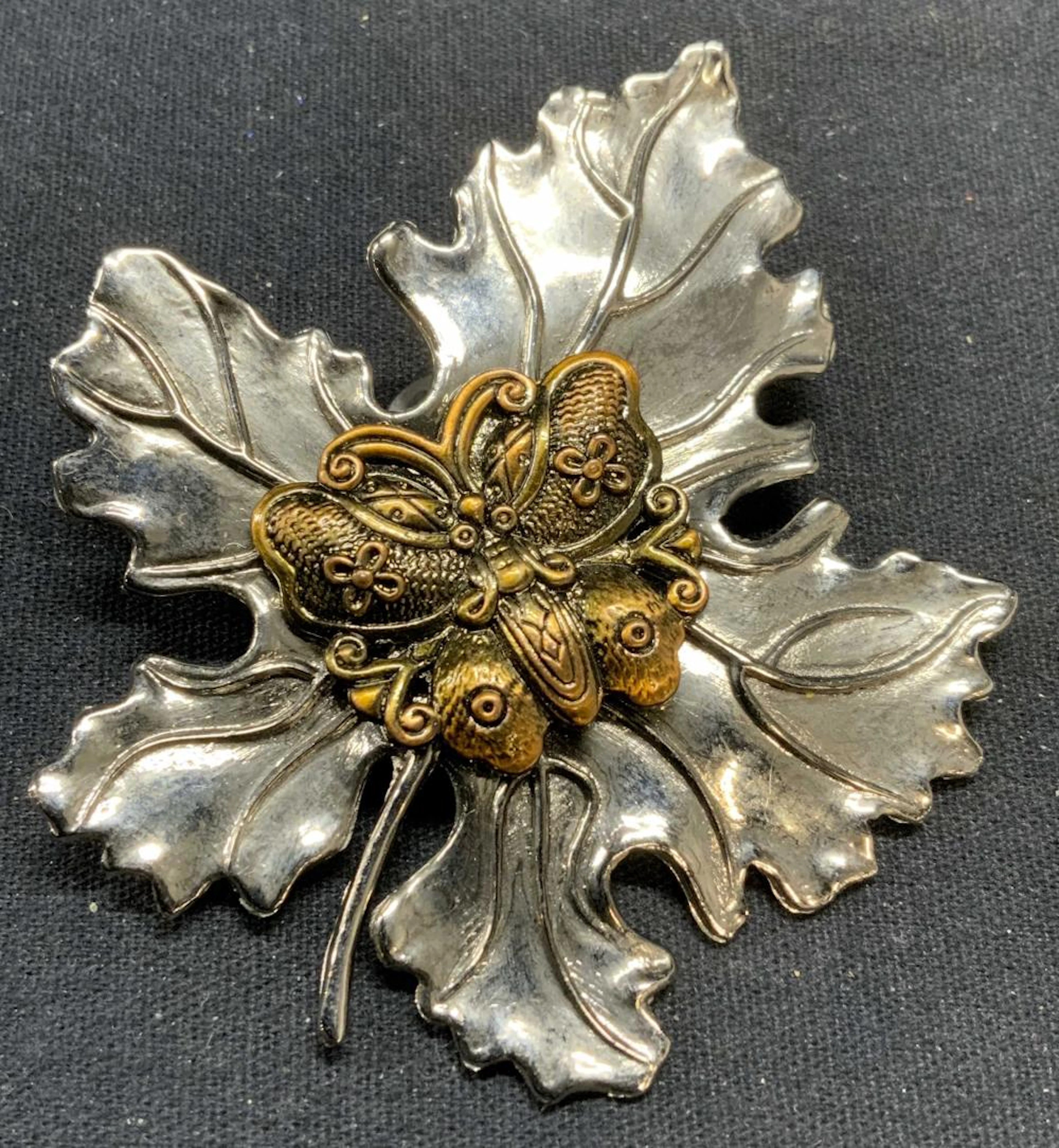 SYLVIA DAHL Maple Leaf & Butterfly Scarf Clip 3i