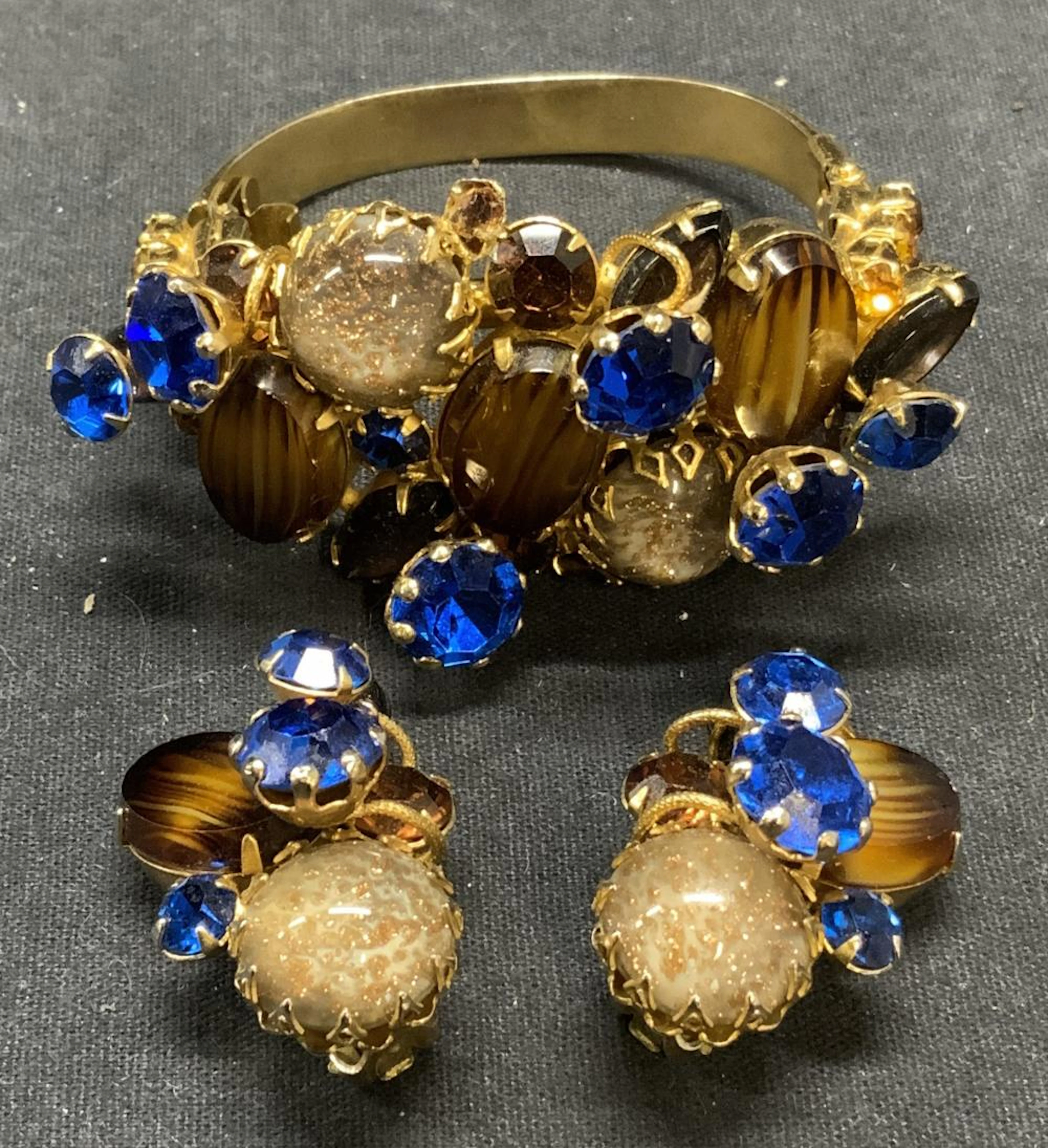 2 HATTIE CARNEGIE Tigers Eye Cabochon Jewelry Set