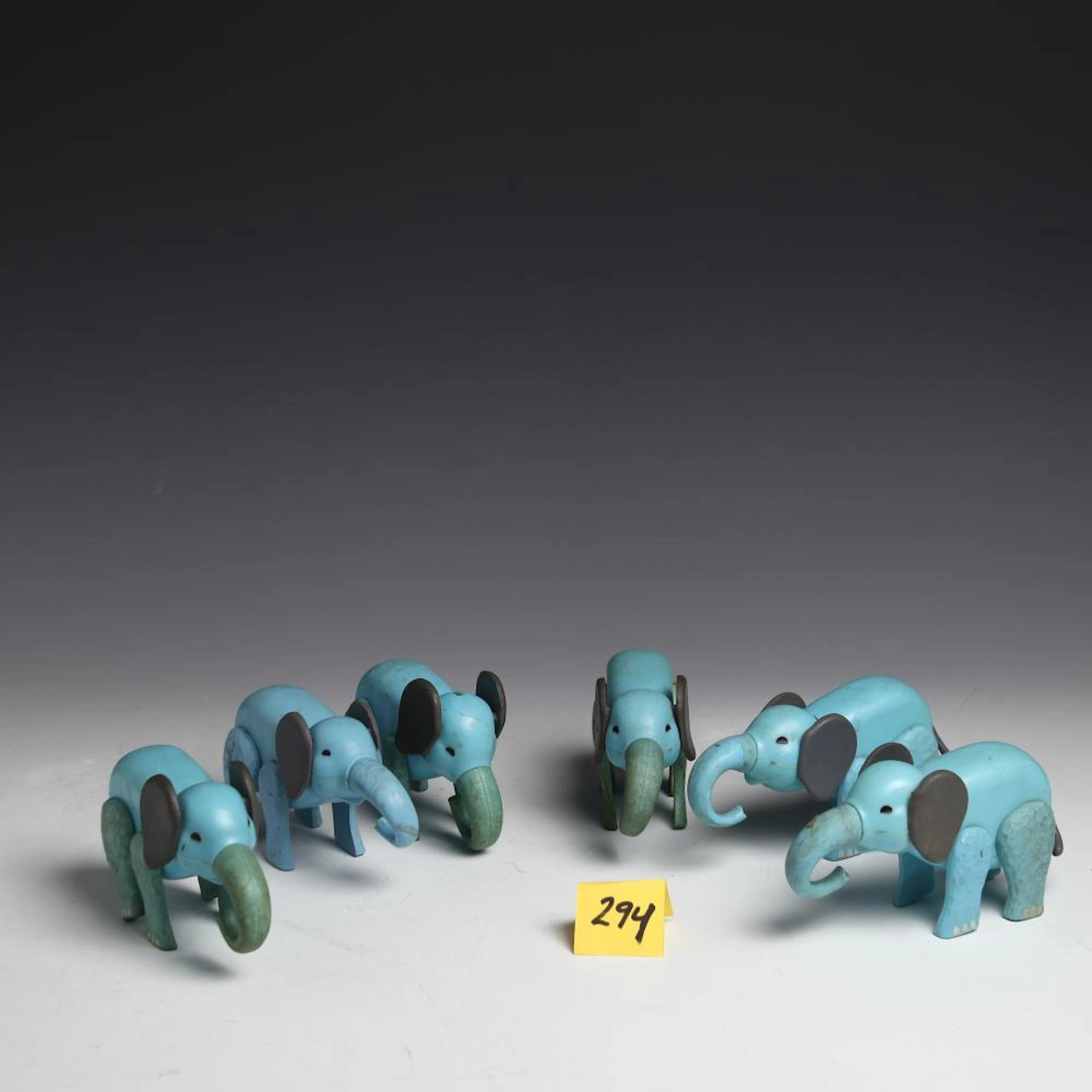Vintage Fisher Price 6 elephants made in Hongkong