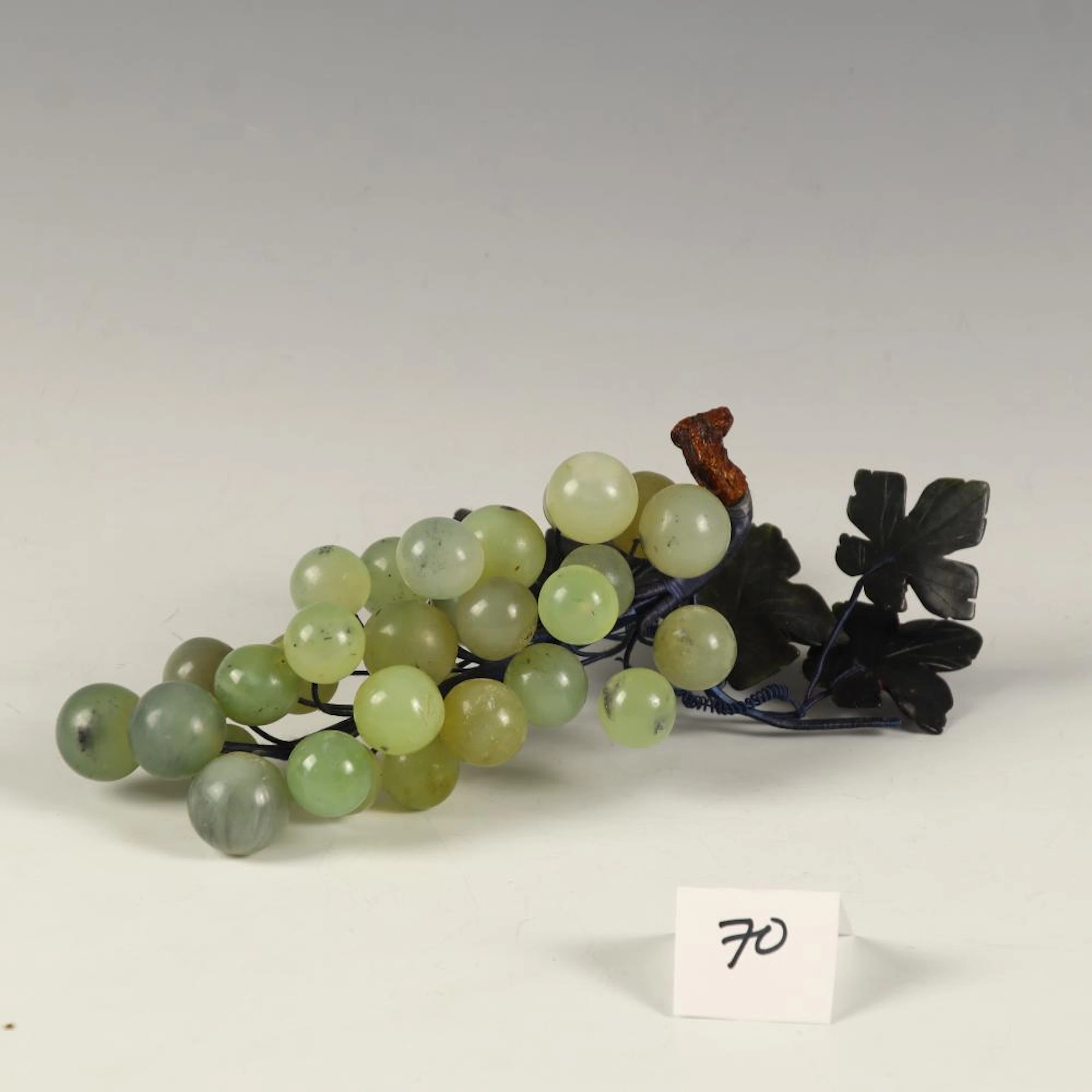 Vintage Jade Grape sculpture