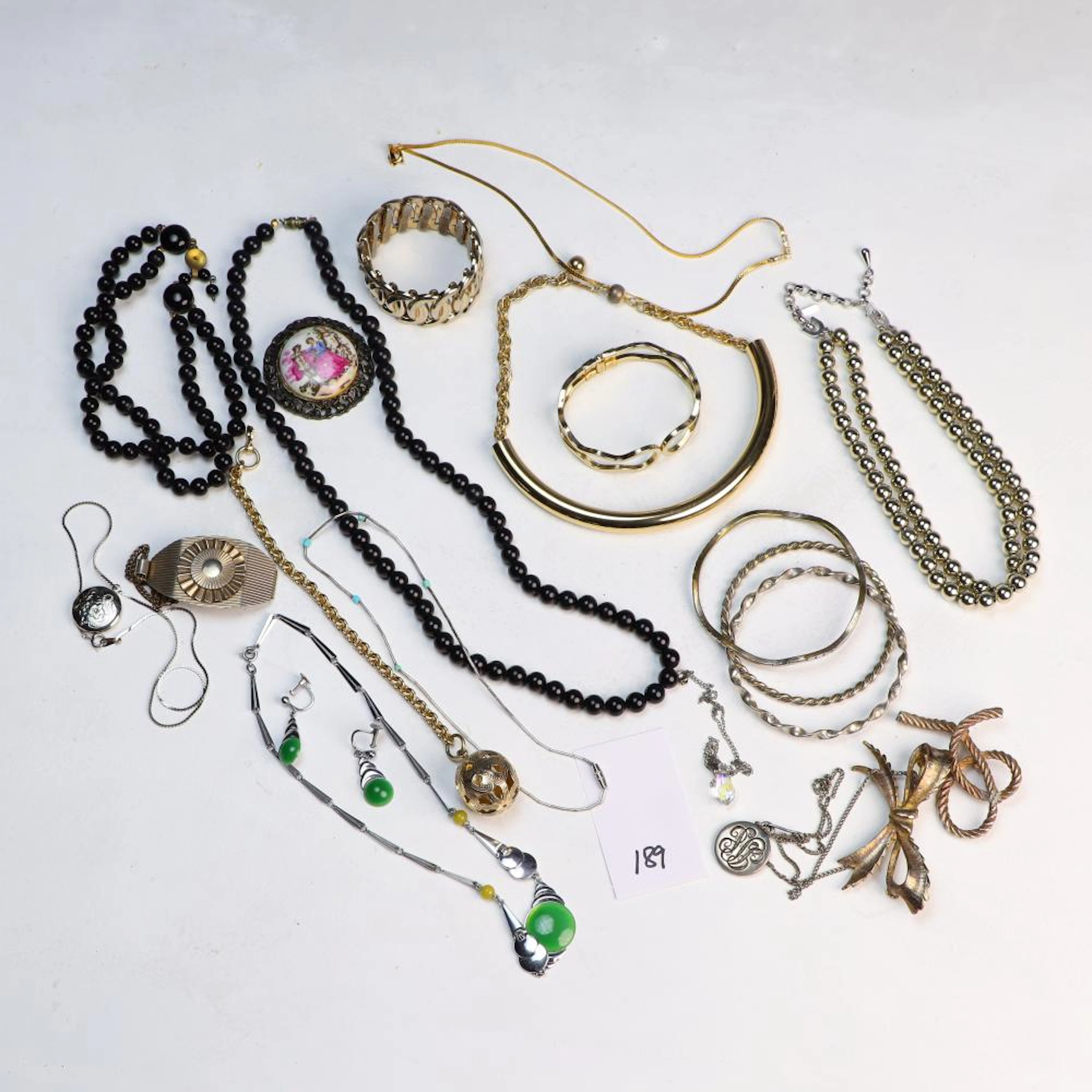 Lot of vintage costume jewelry