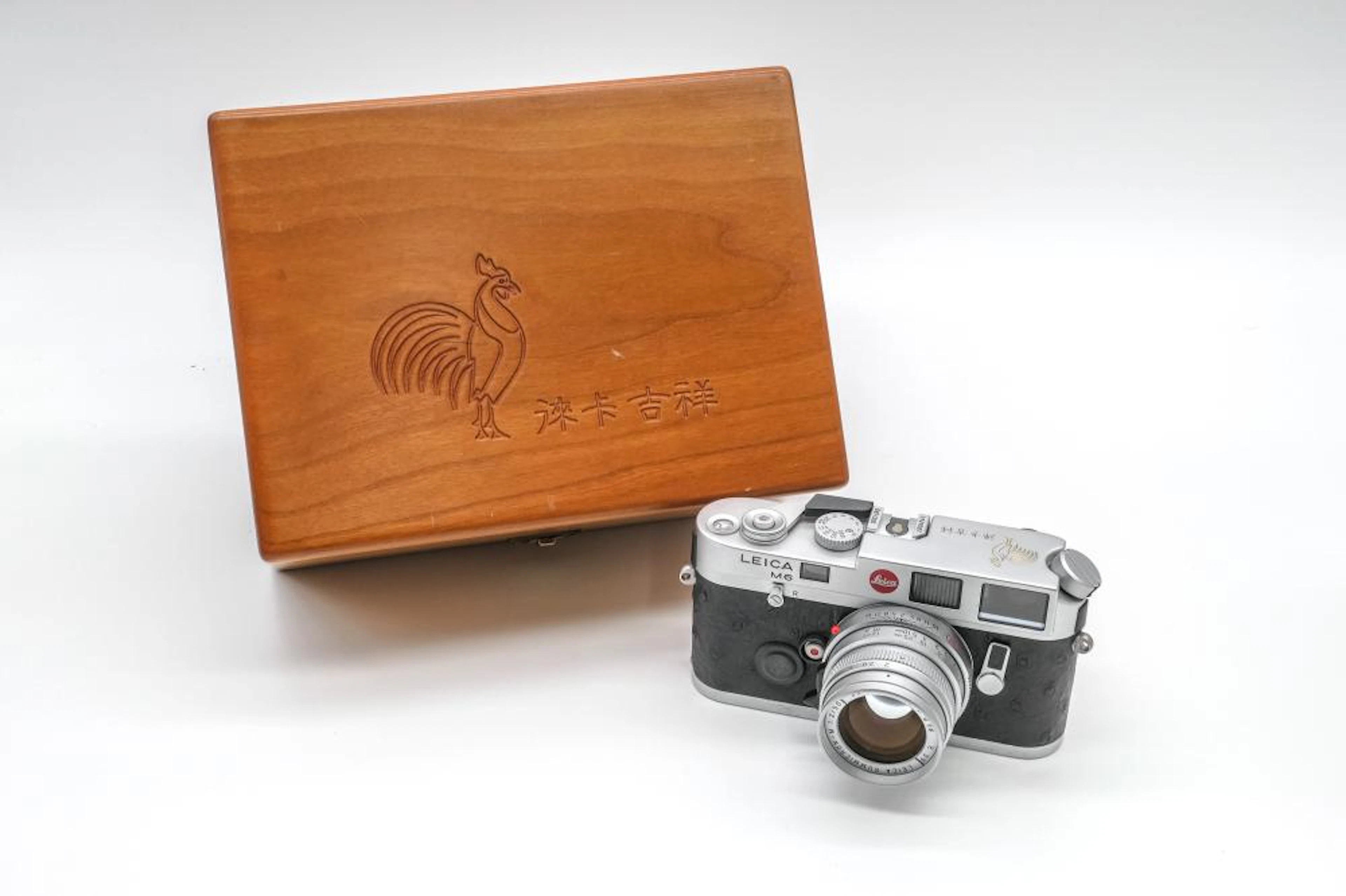Leica M6 "Rooster" Special Edition set
