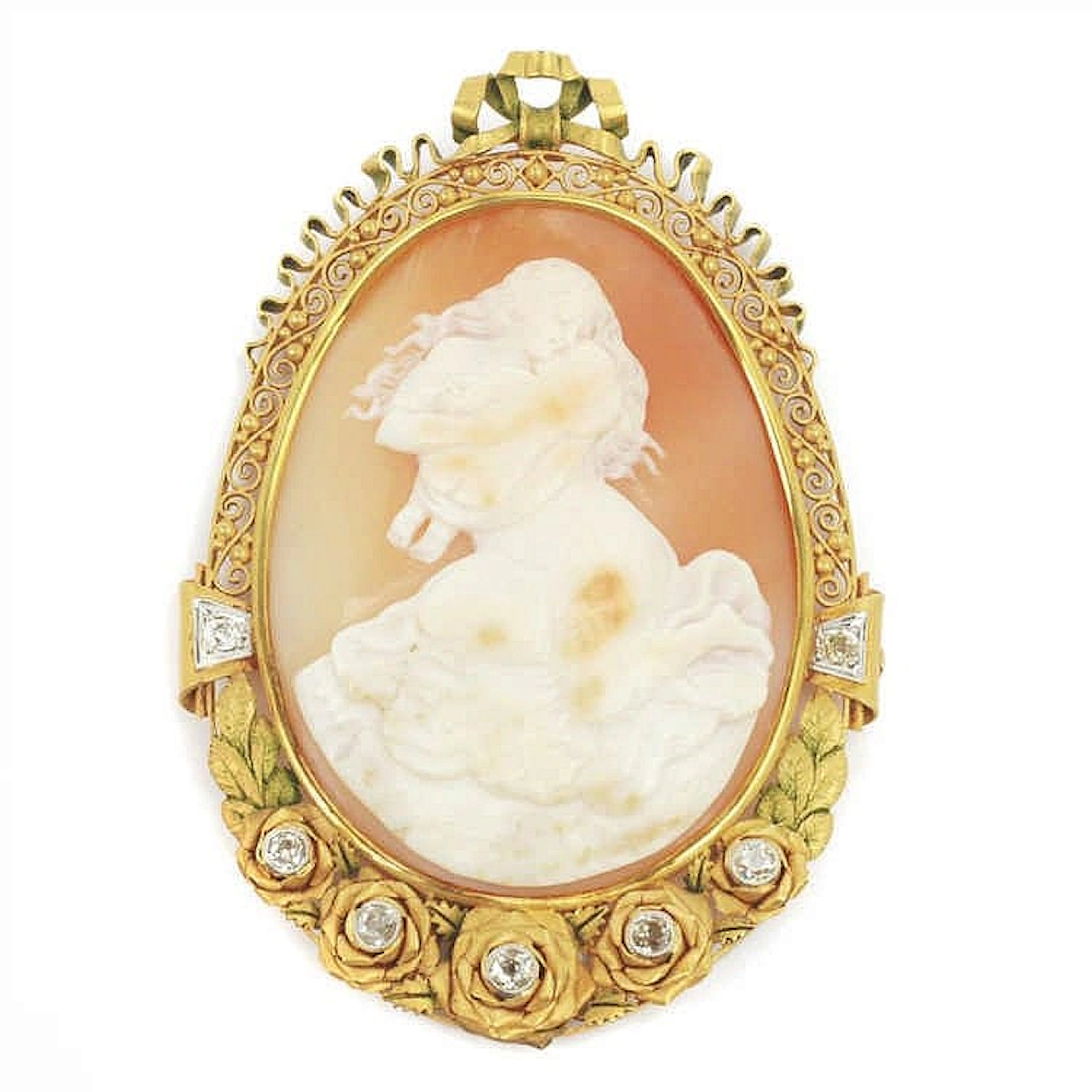 PENDANT CAMEO WITH DIAMONDS. CIRCA 1920.
