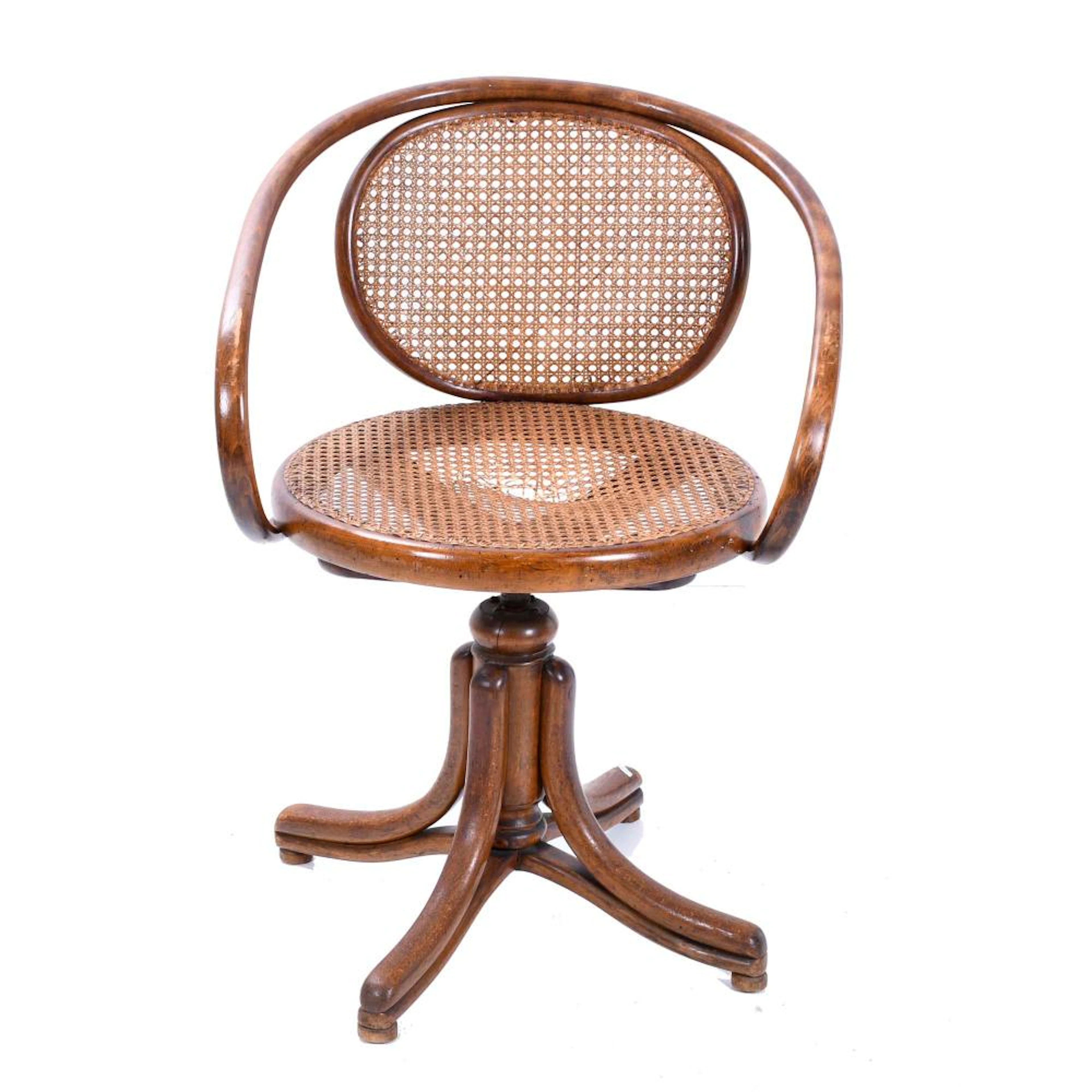 MICHAEL THONET (1796-1871). SWIVEL CHAIR.