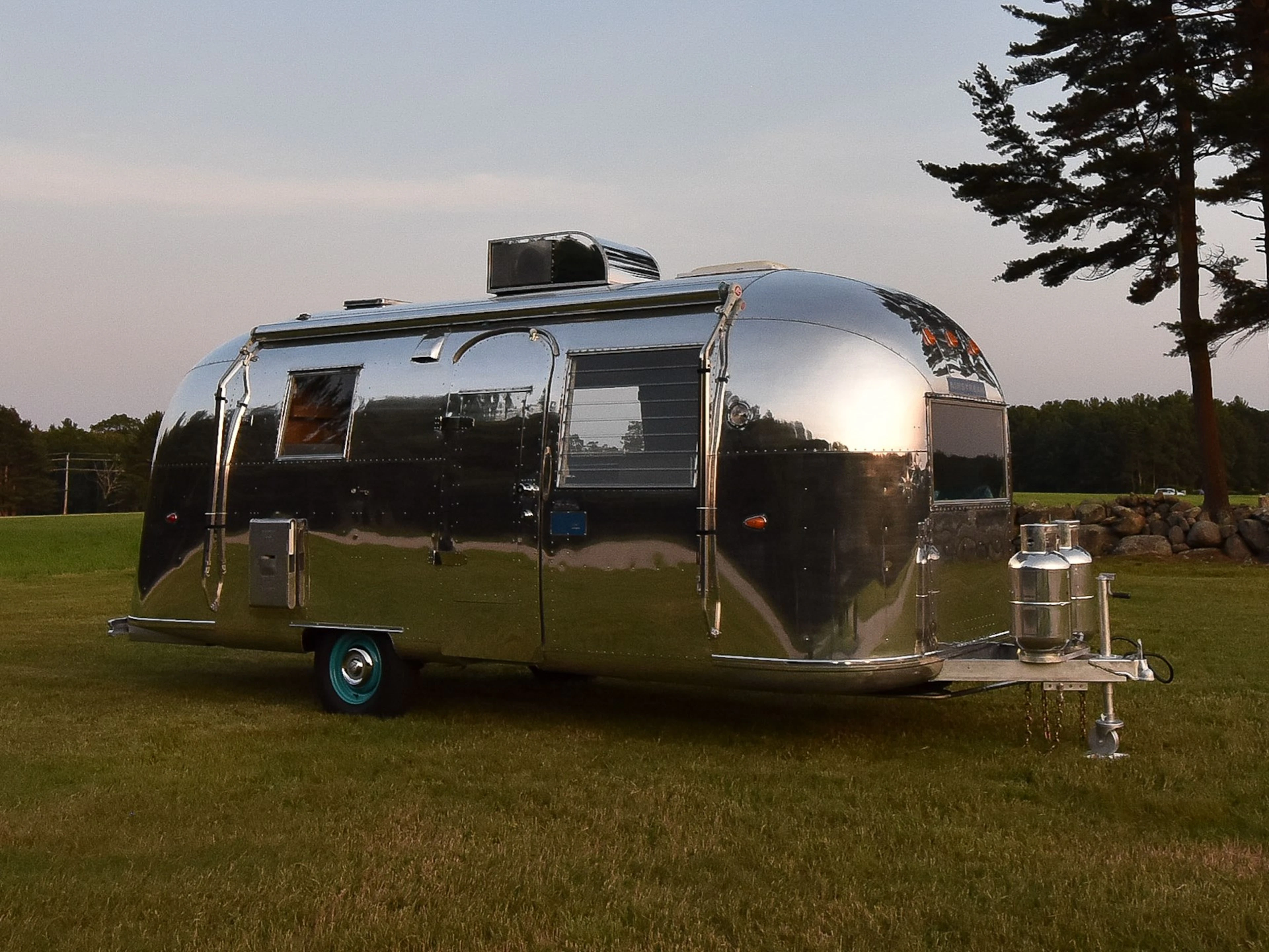 1964 Airstream Safari Twin