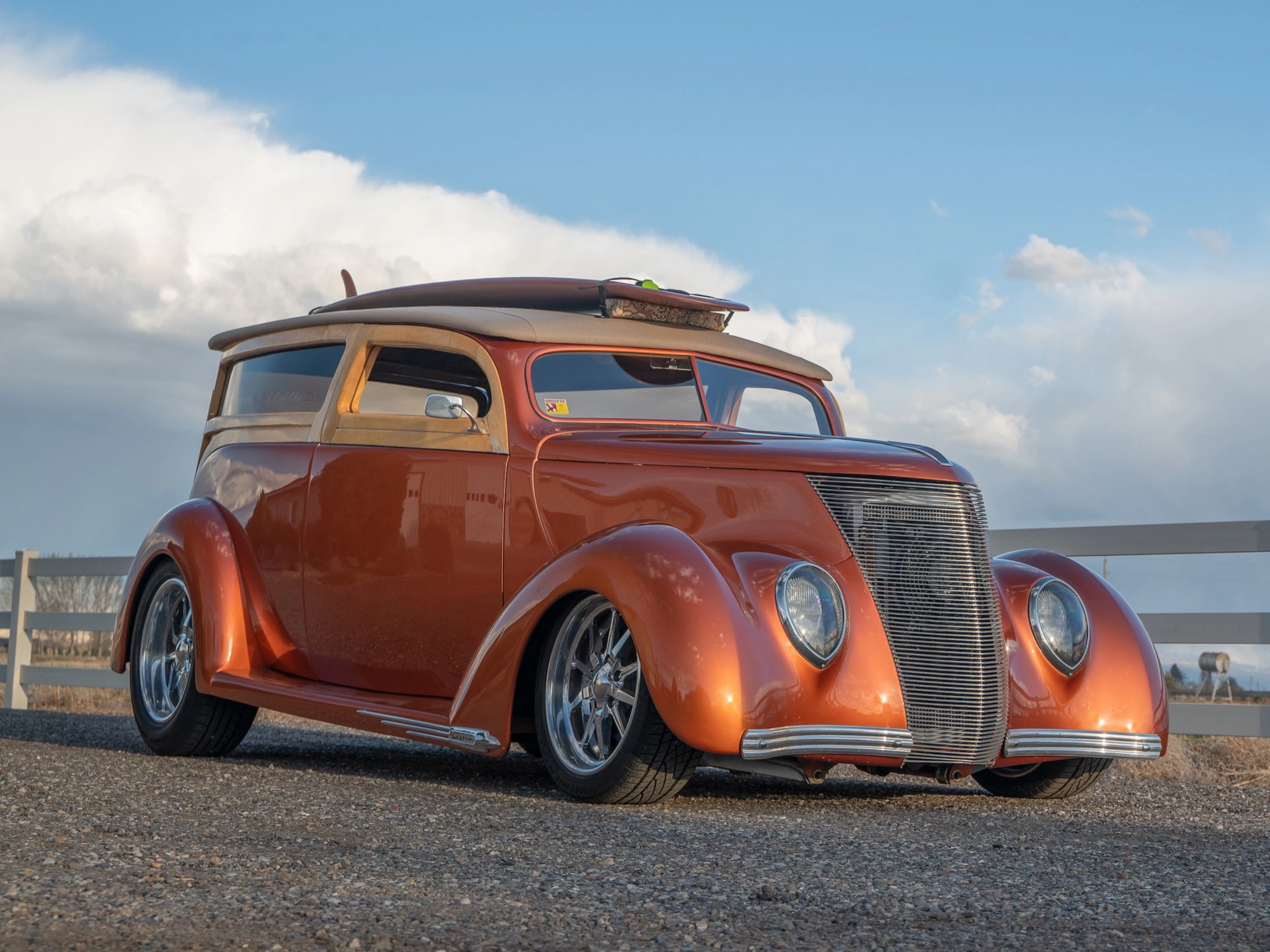 1937 Ford Custom Street Rod