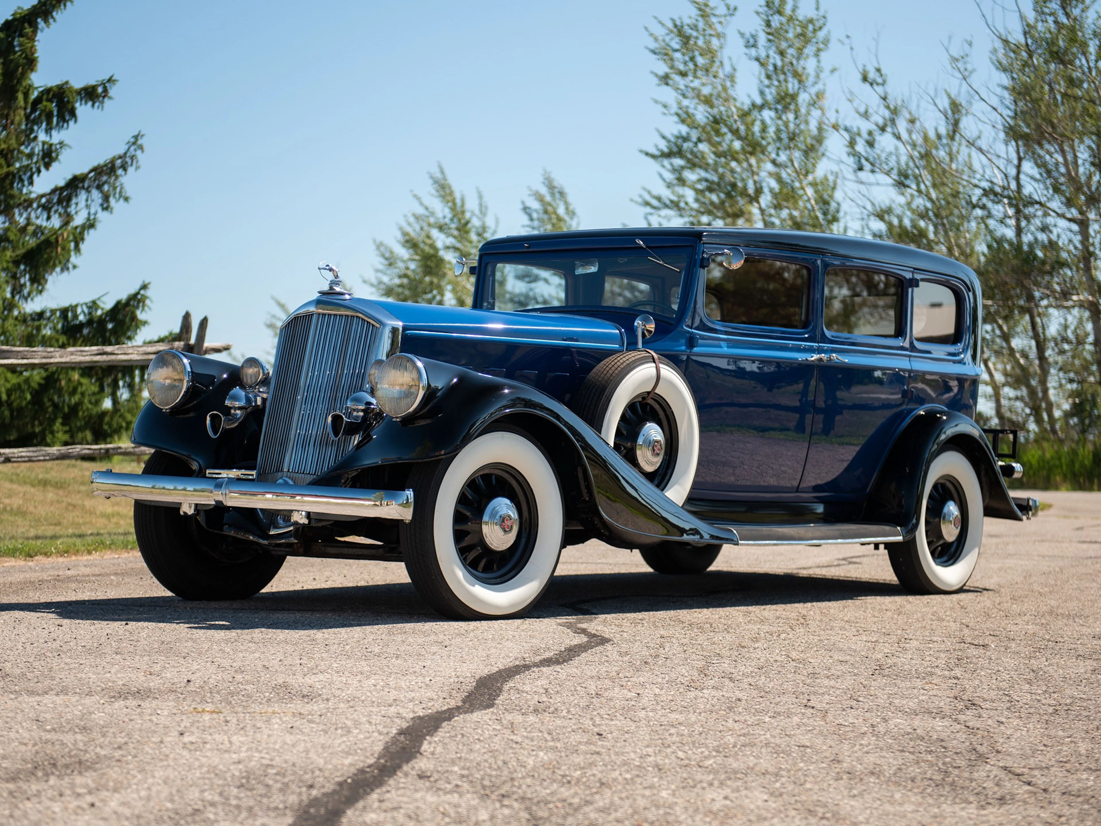 1933 Pierce-Arrow Eight Limousine
