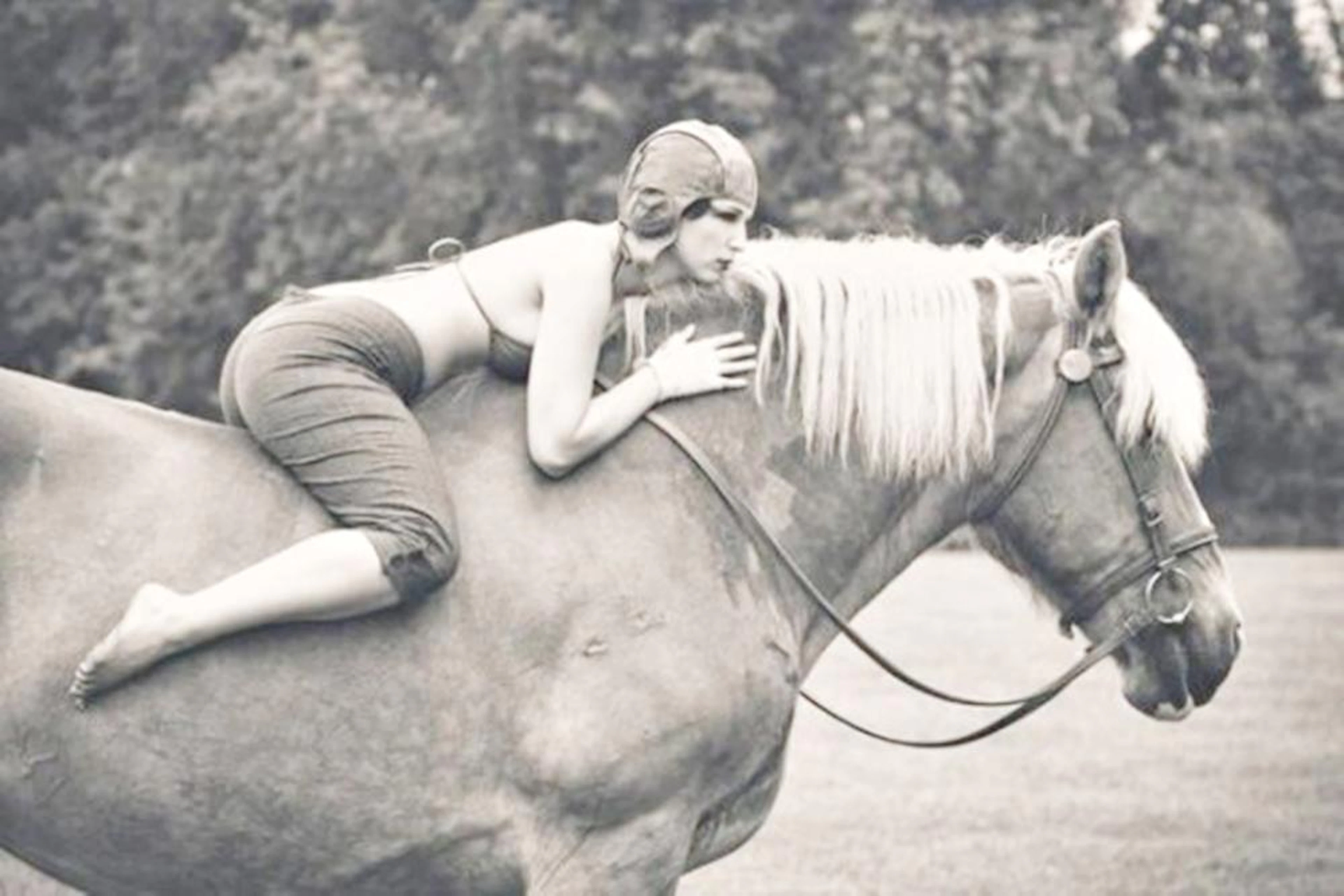 JAE OFF TO THE RACES